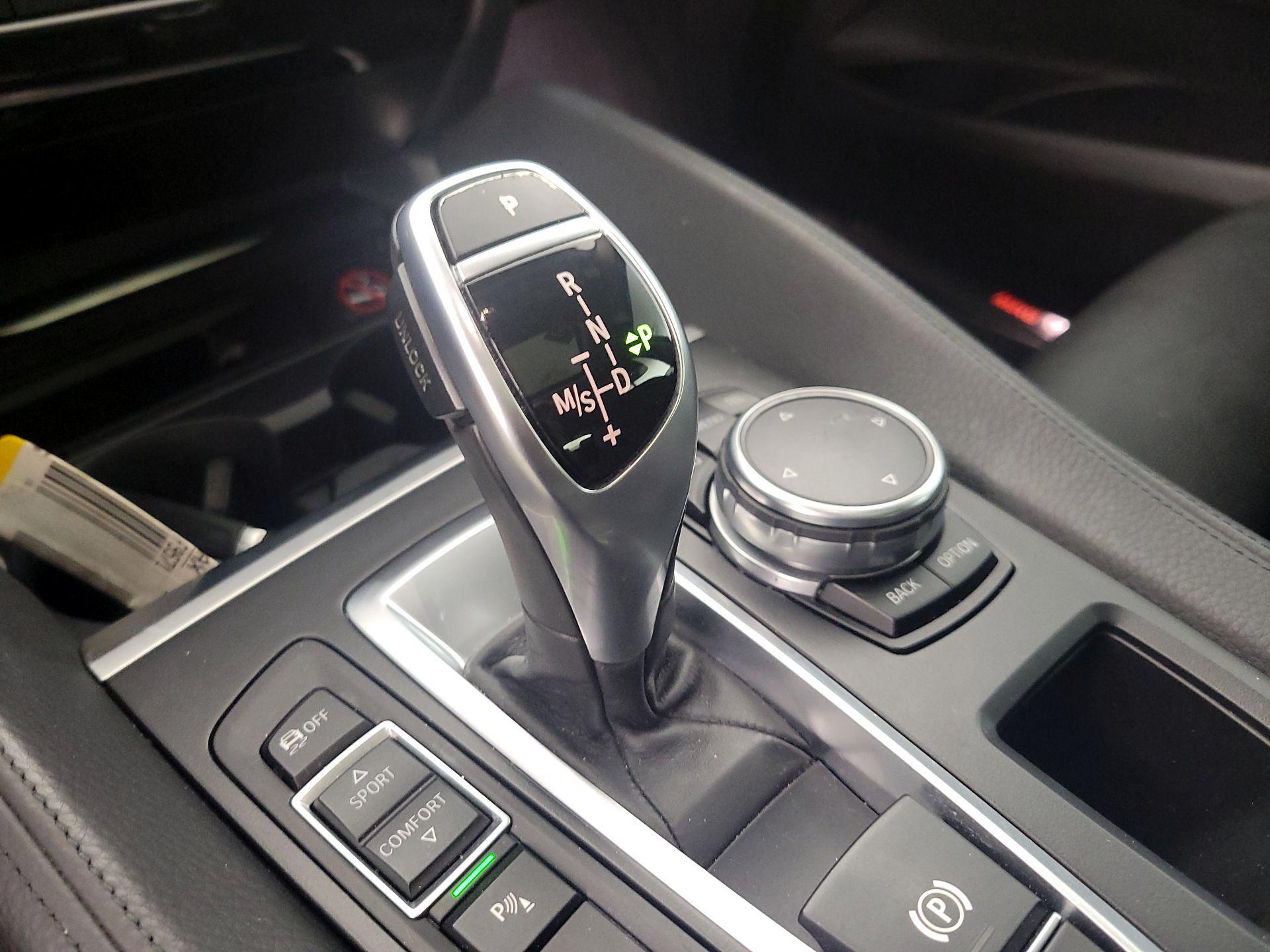 Thumbnail: 2015 BMW X6 - 18
