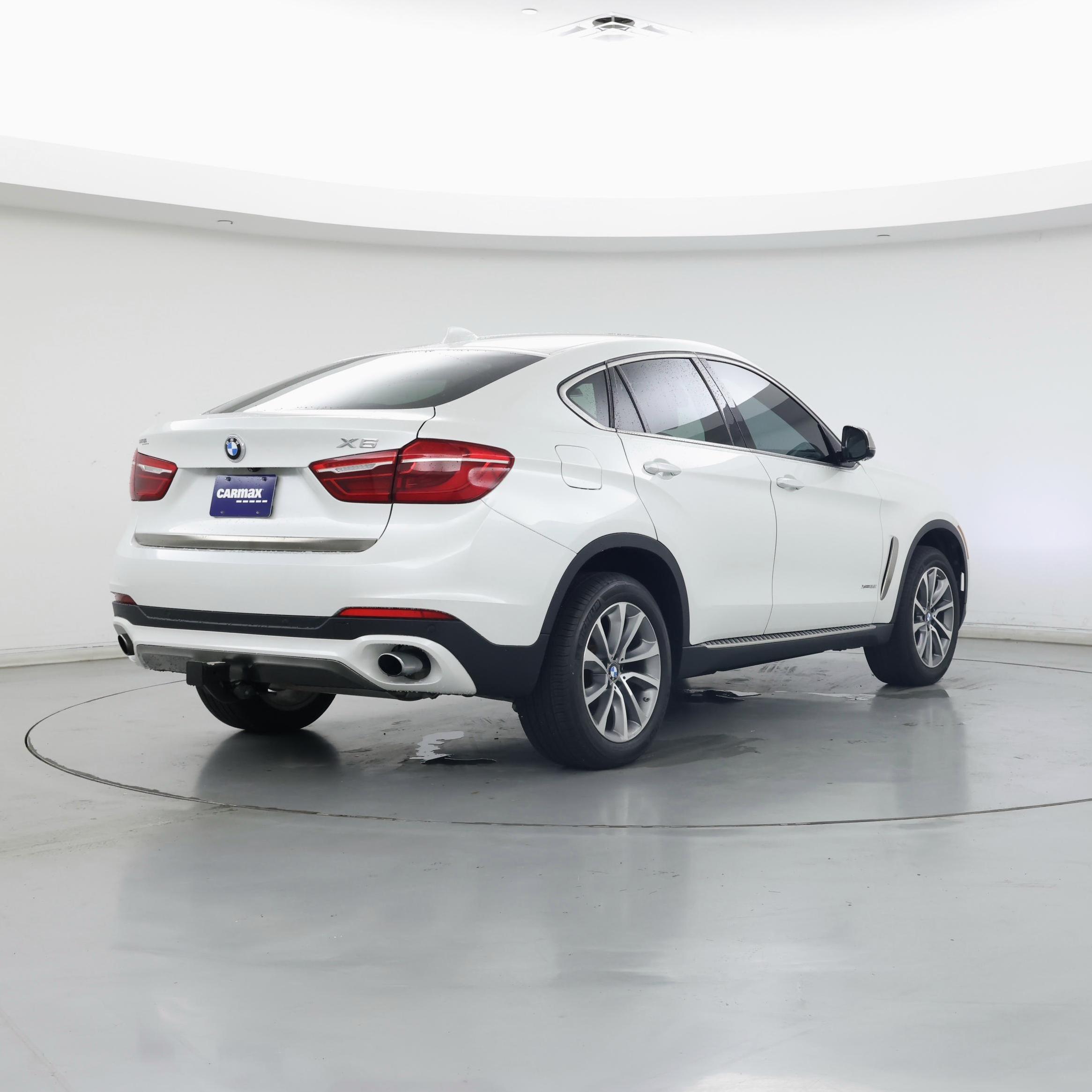 Thumbnail: 2015 BMW X6 - 8
