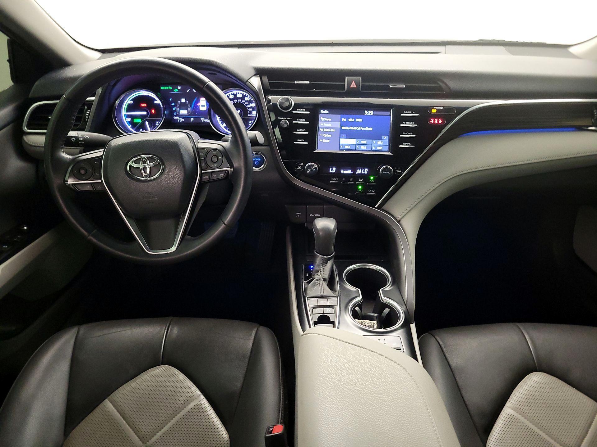 Thumbnail: 2018 Toyota Camry - 9