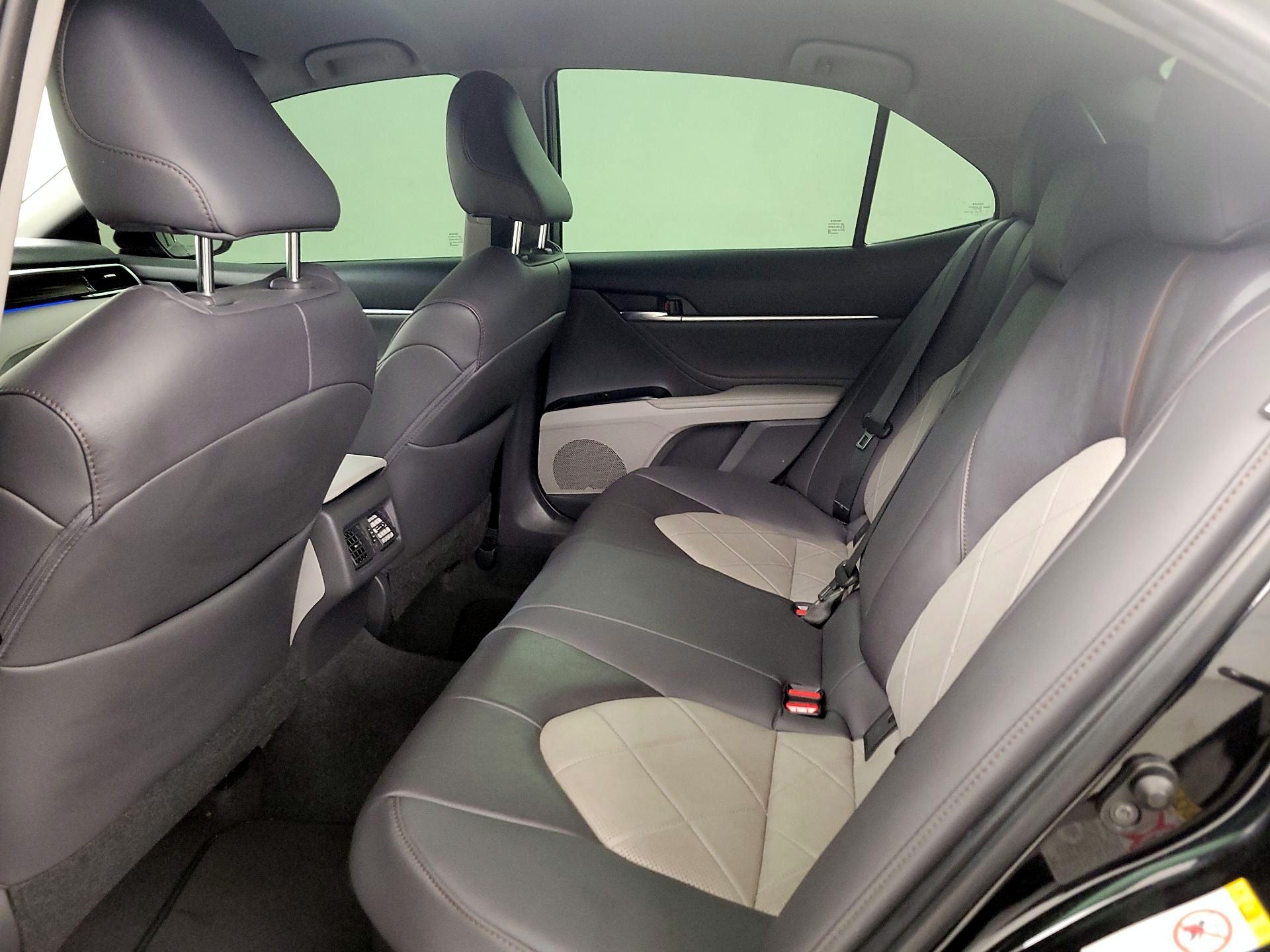 Thumbnail: 2018 Toyota Camry - 19