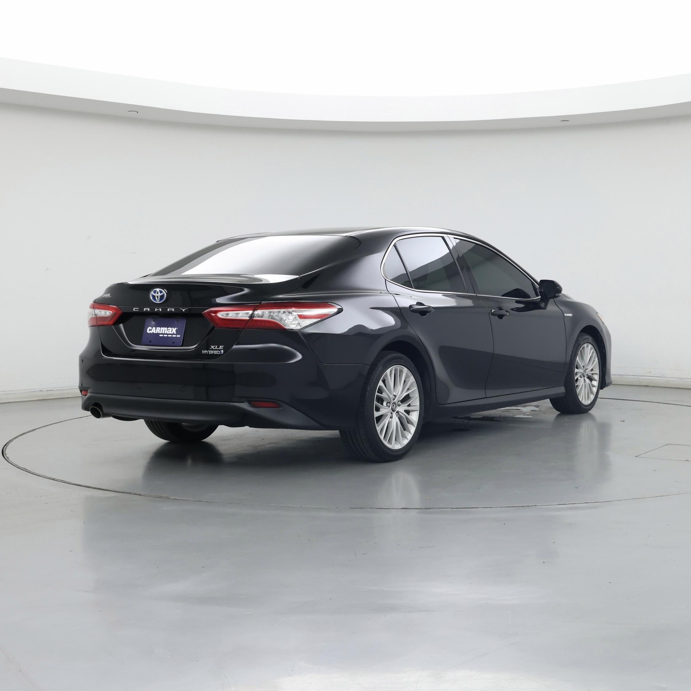 Thumbnail: 2018 Toyota Camry - 8