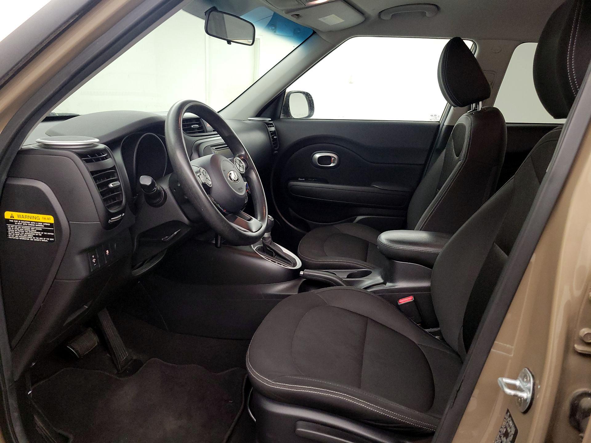 Thumbnail: 2015 Kia Soul - 11