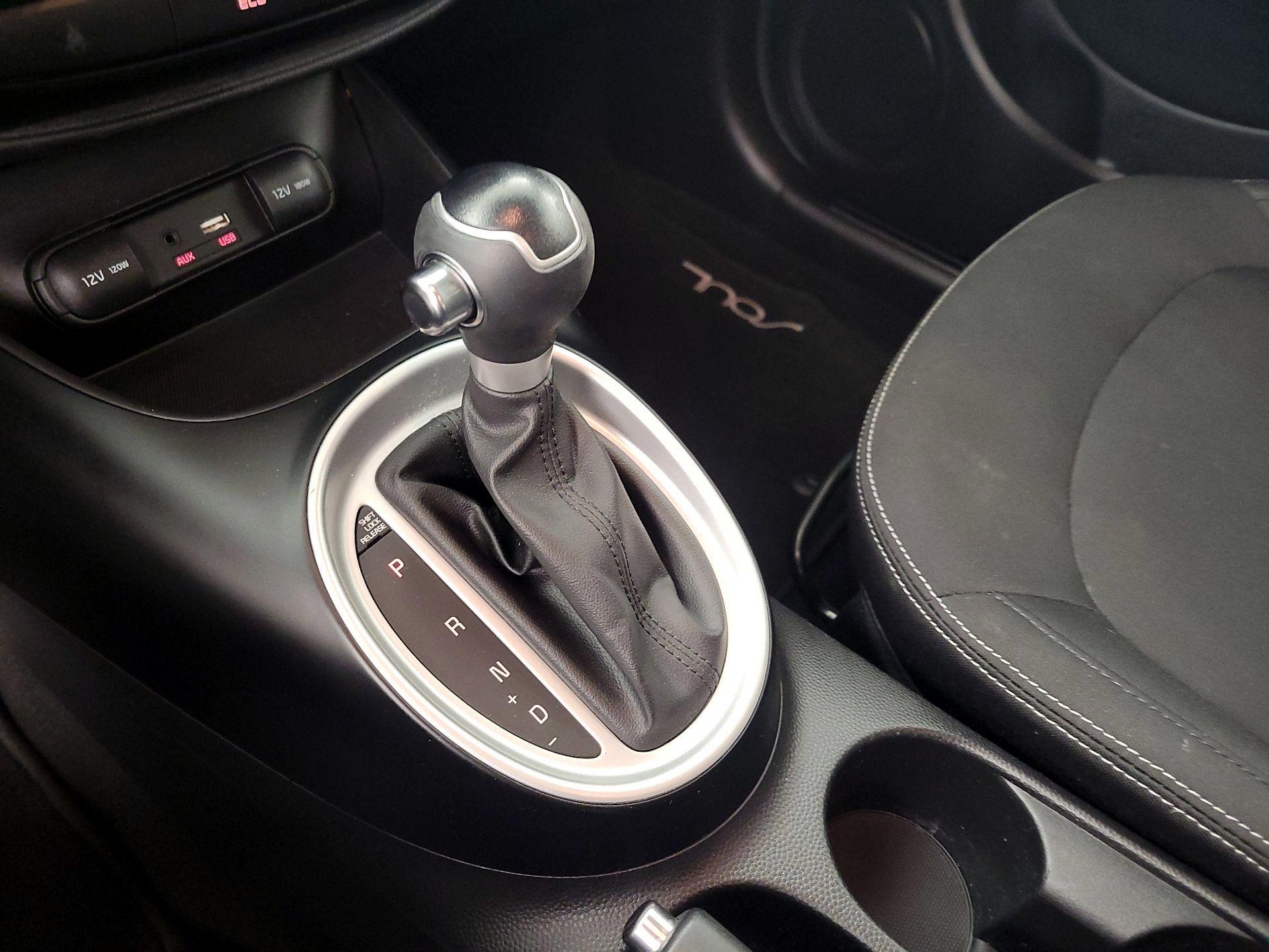 Thumbnail: 2015 Kia Soul - 17