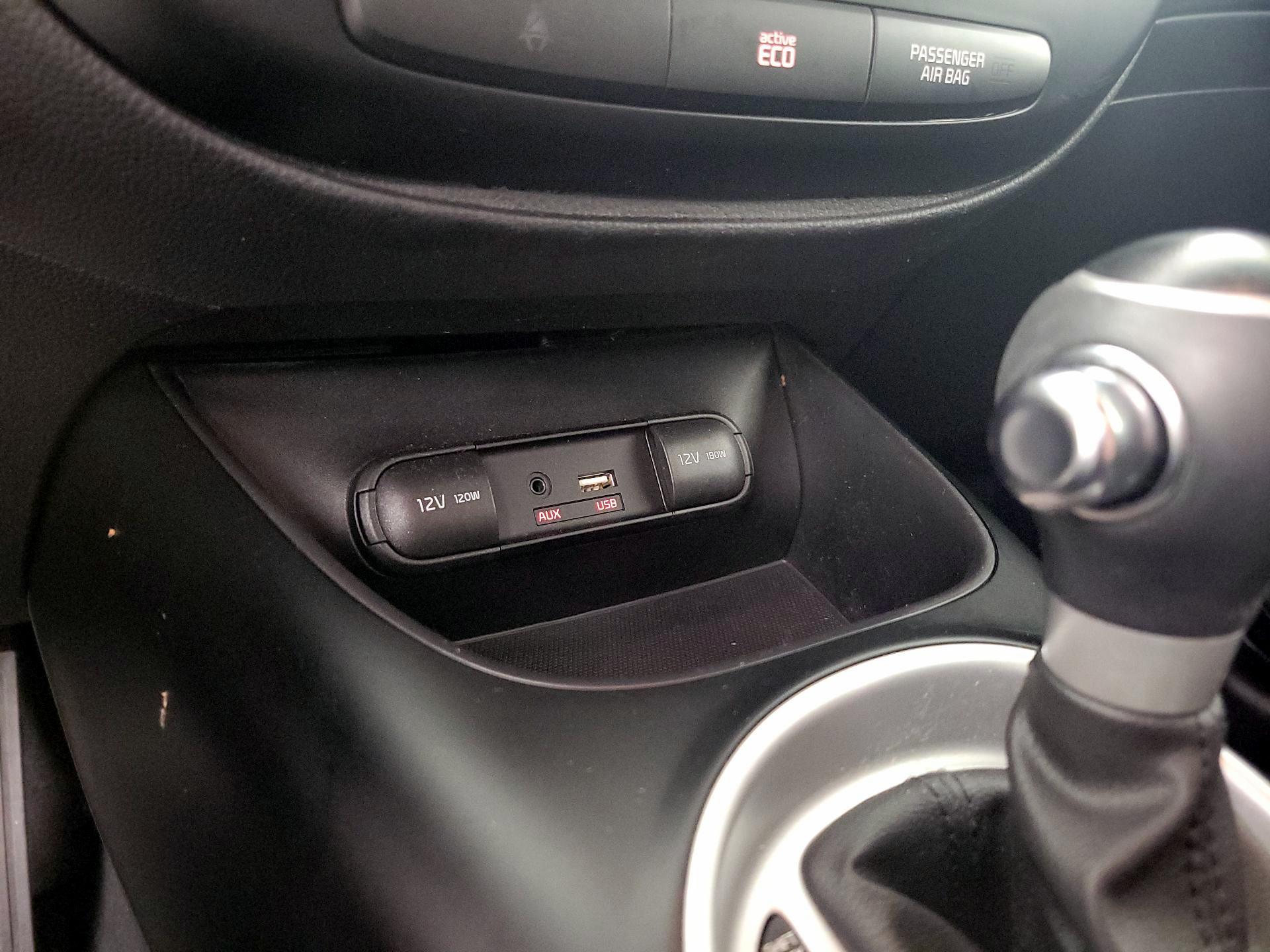 Thumbnail: 2015 Kia Soul - 18