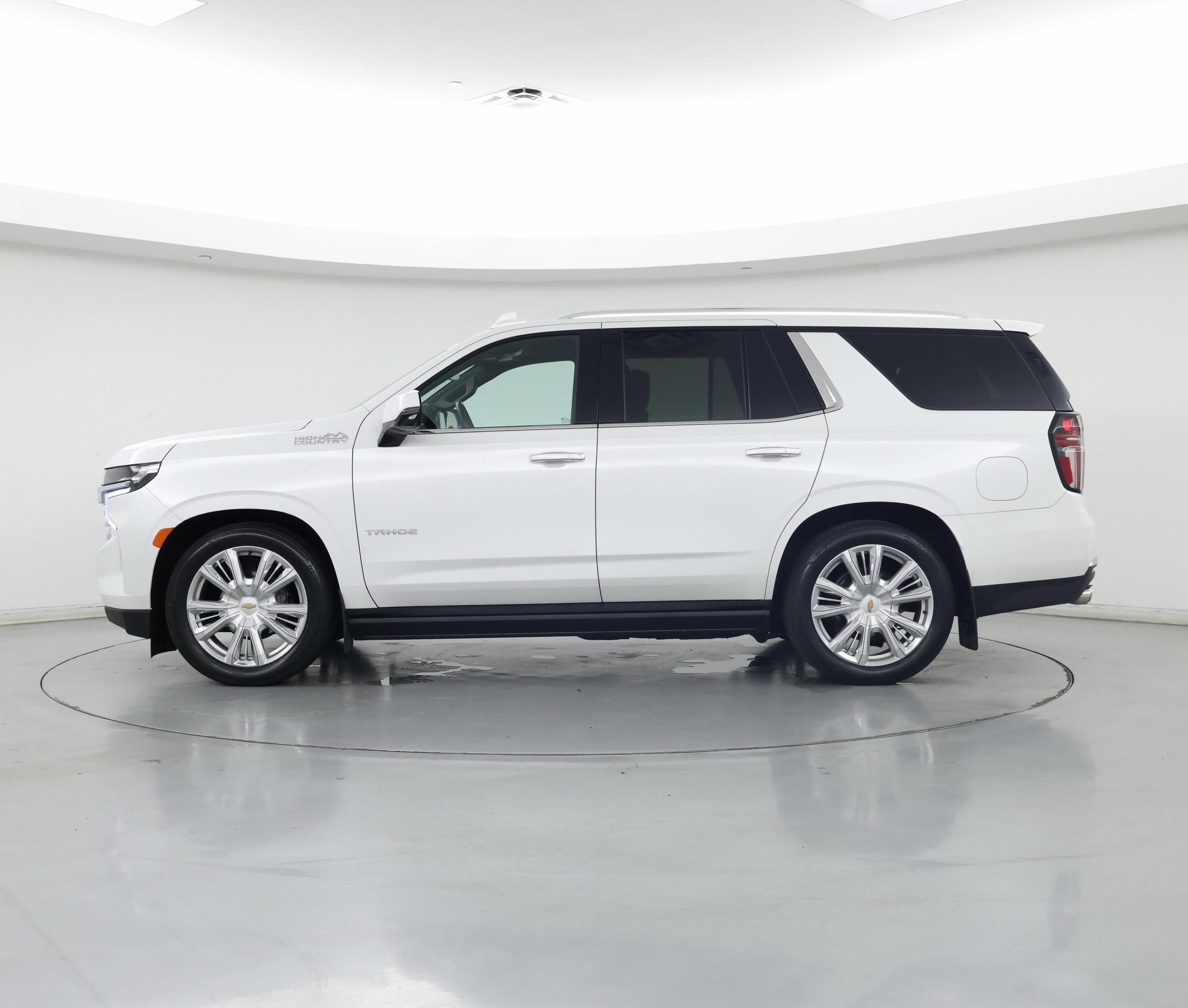 Thumbnail: 2021 Chevrolet Tahoe - 3