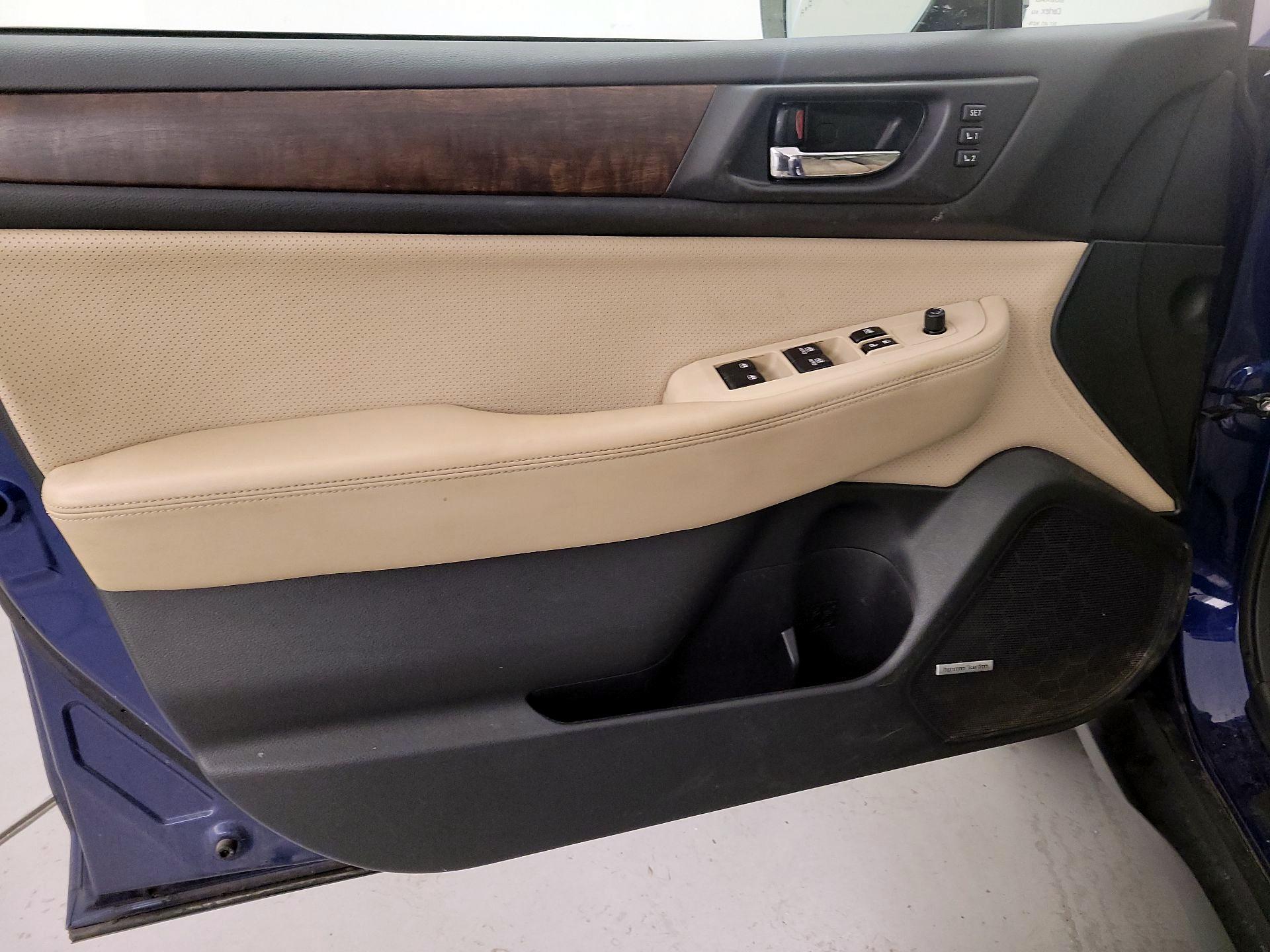 Thumbnail: 2015 Subaru Outback - 12
