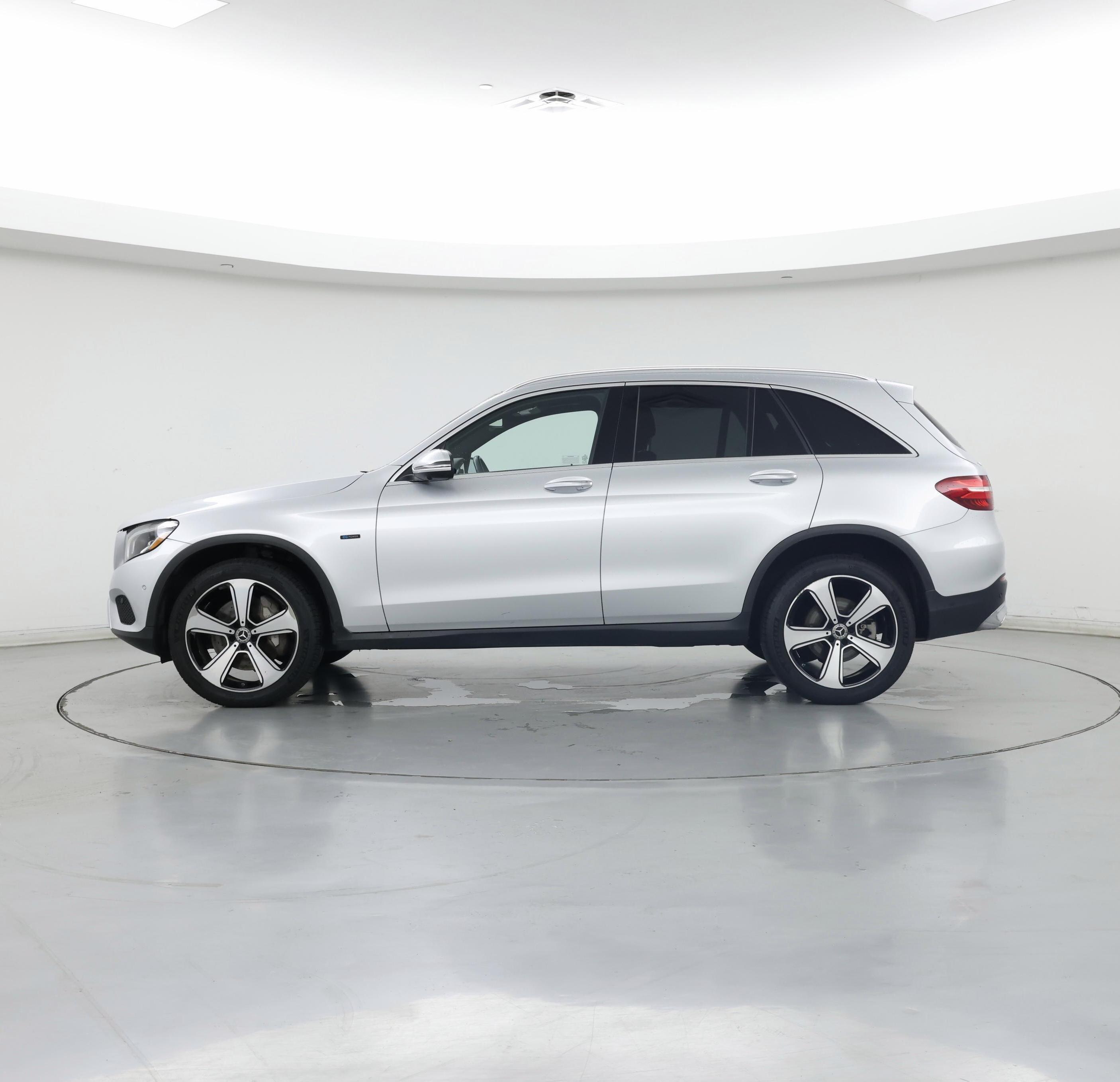 Thumbnail: 2019 Mercedes-Benz GLC - 3