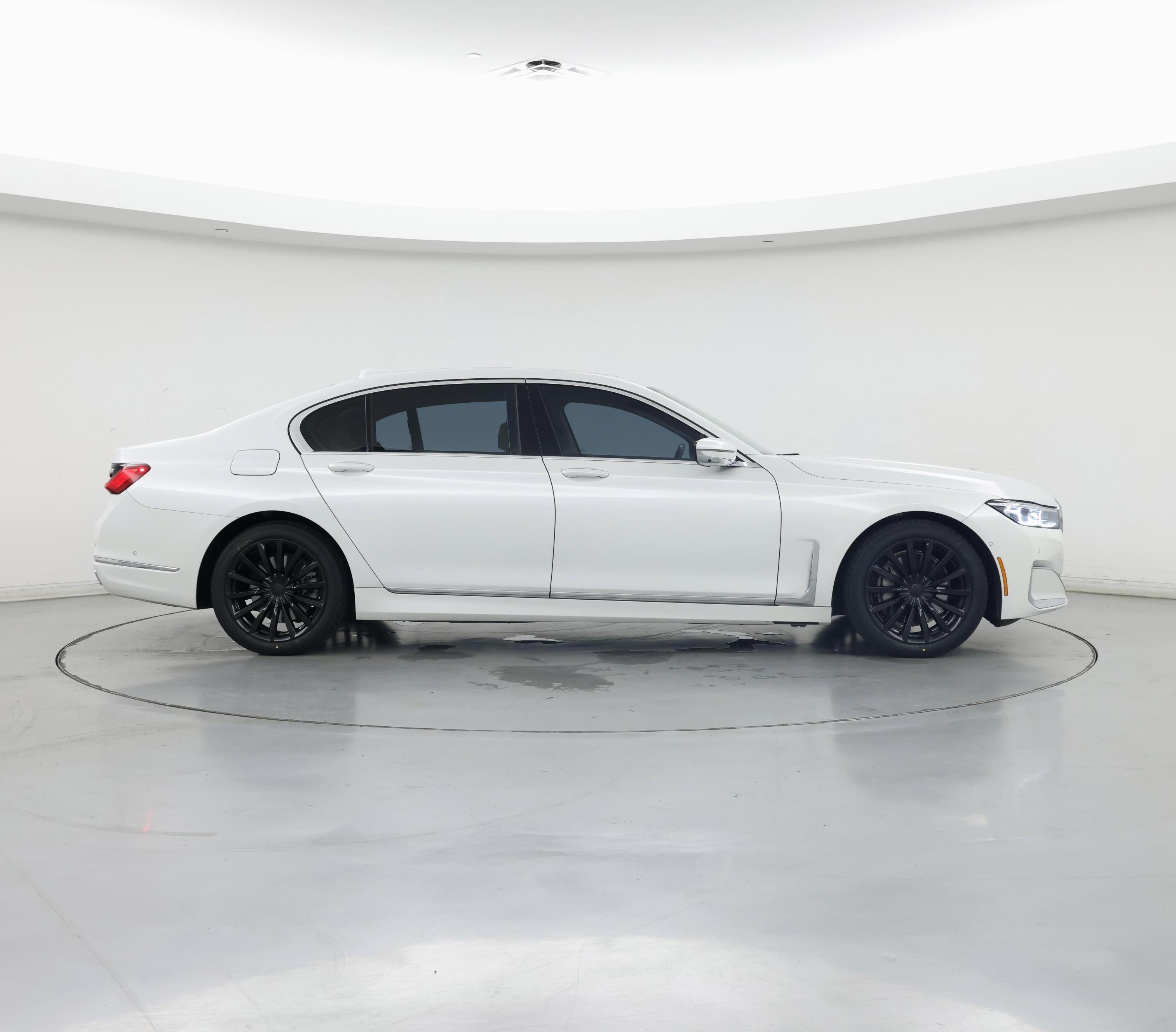 Thumbnail: 2022 BMW 7 Series - 7