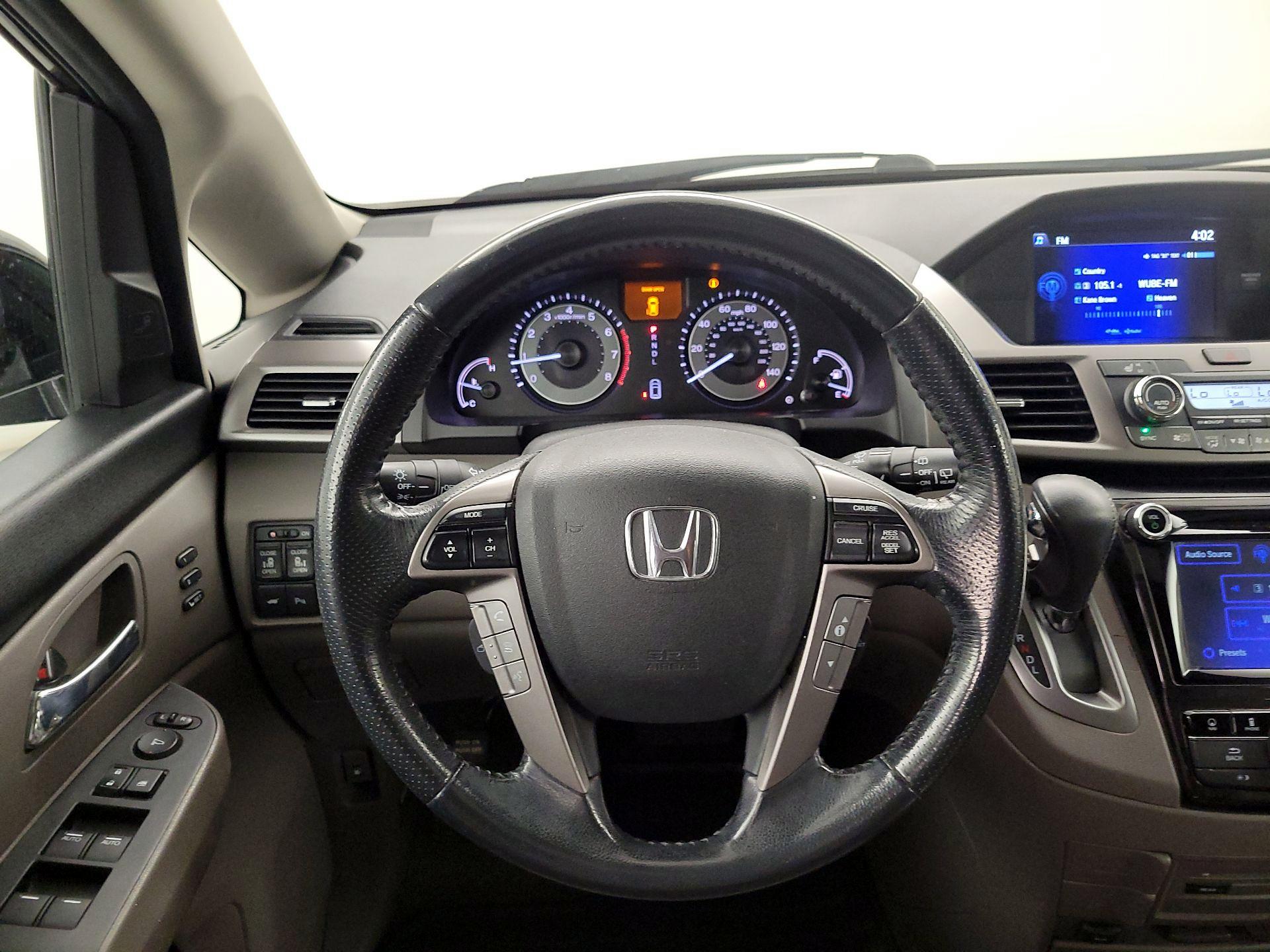 Thumbnail: 2016 Honda Odyssey - 10