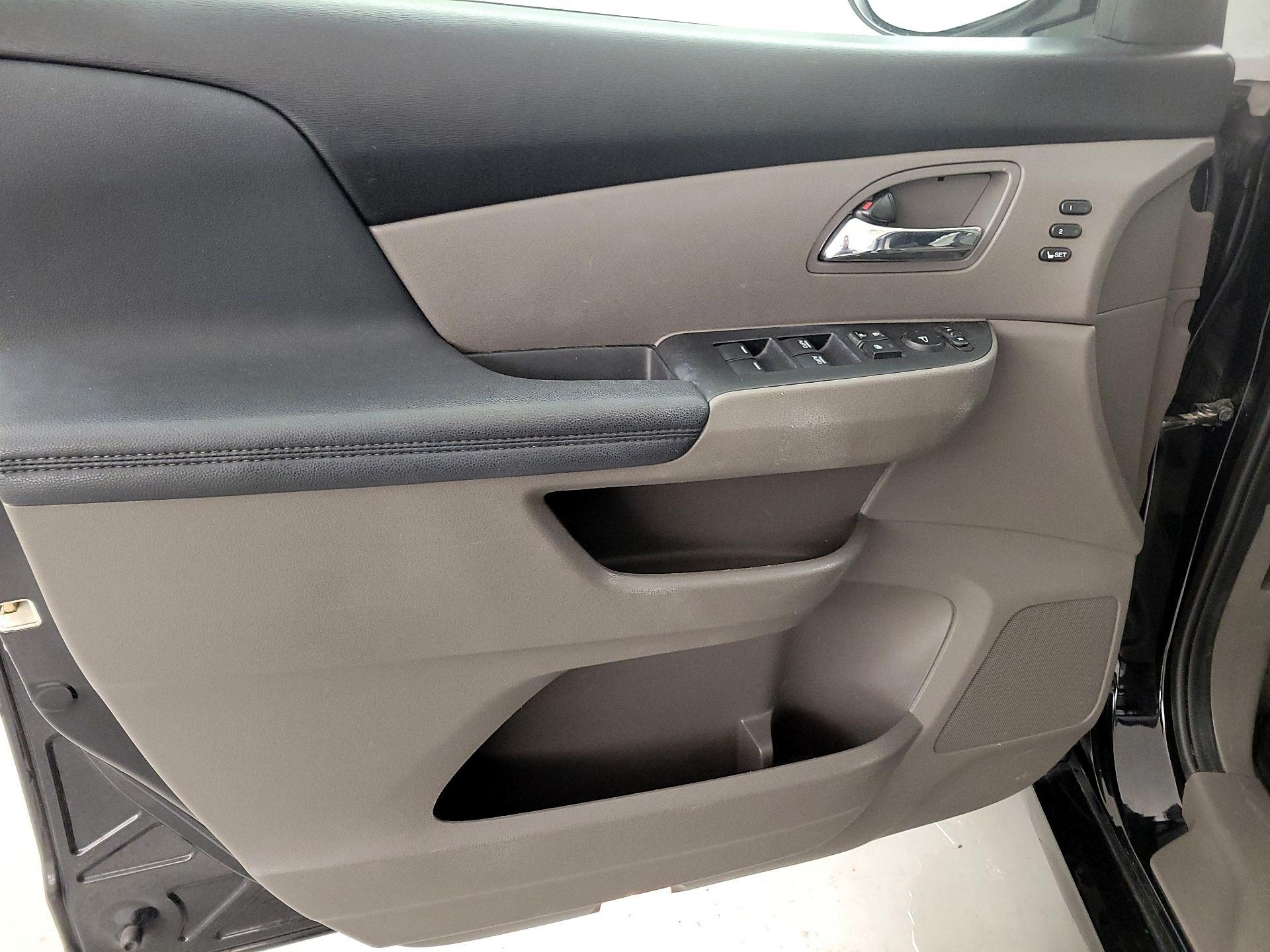 Thumbnail: 2016 Honda Odyssey - 12