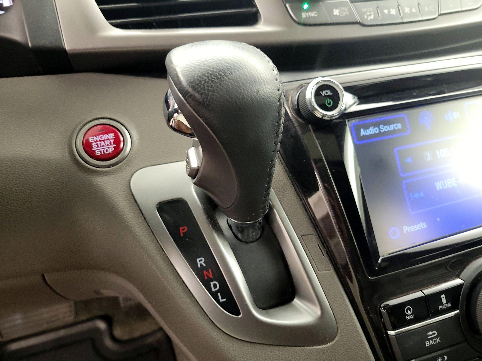 Thumbnail: 2016 Honda Odyssey - 18