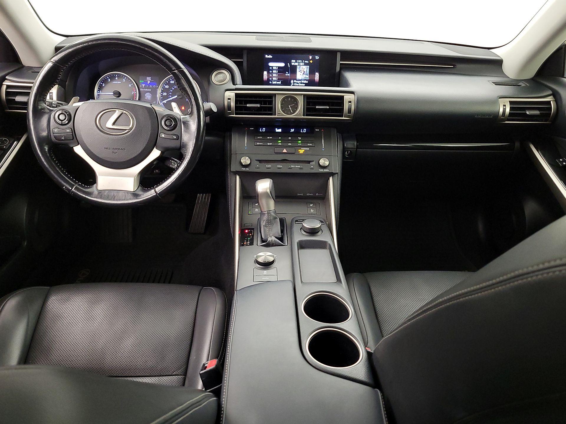 Thumbnail: 2015 Lexus IS - 9