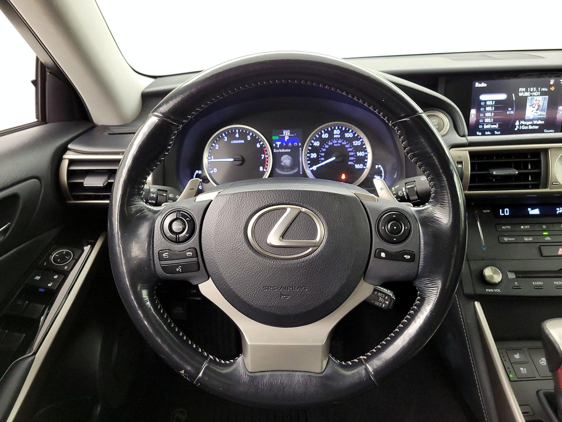 Thumbnail: 2015 Lexus IS - 10
