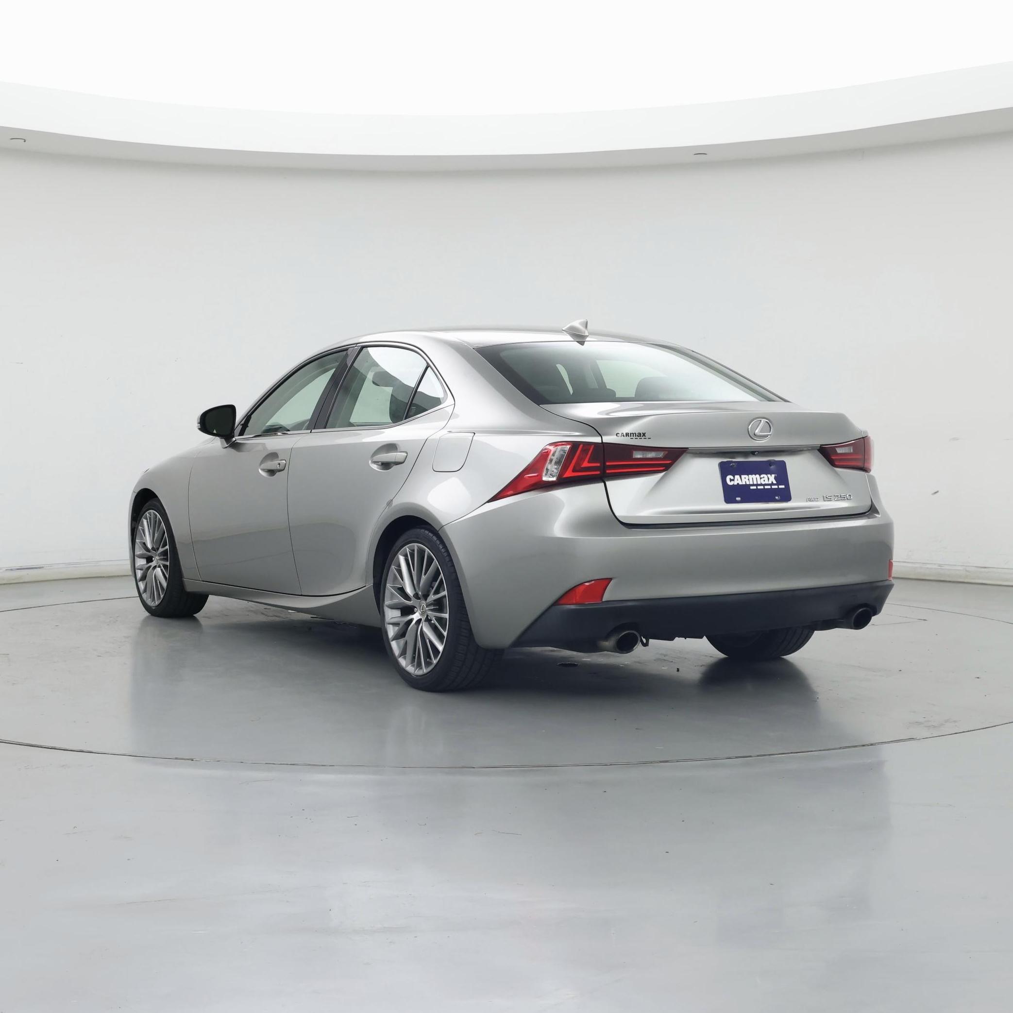 Thumbnail: 2015 Lexus IS - 2