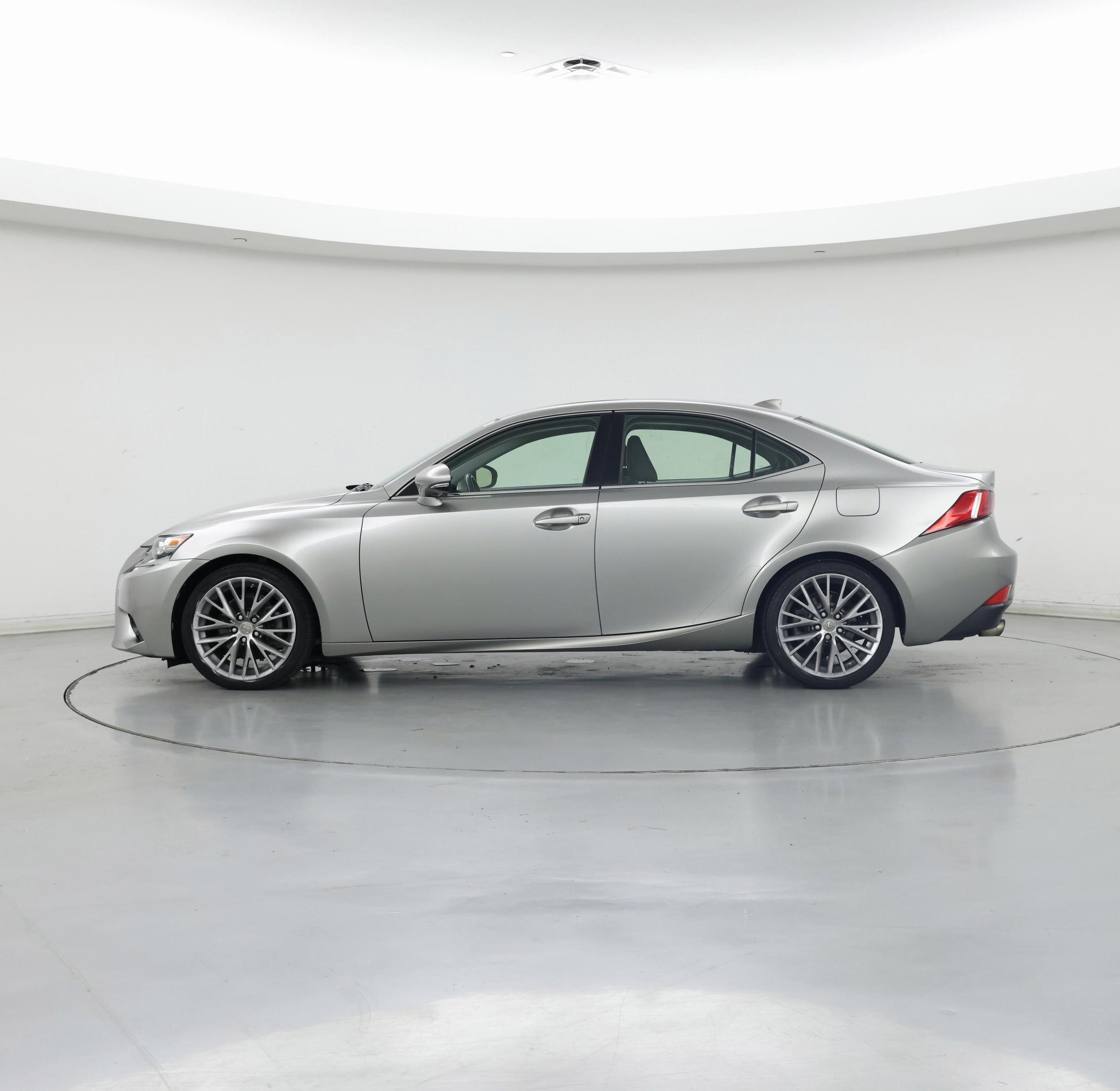 Thumbnail: 2015 Lexus IS - 3