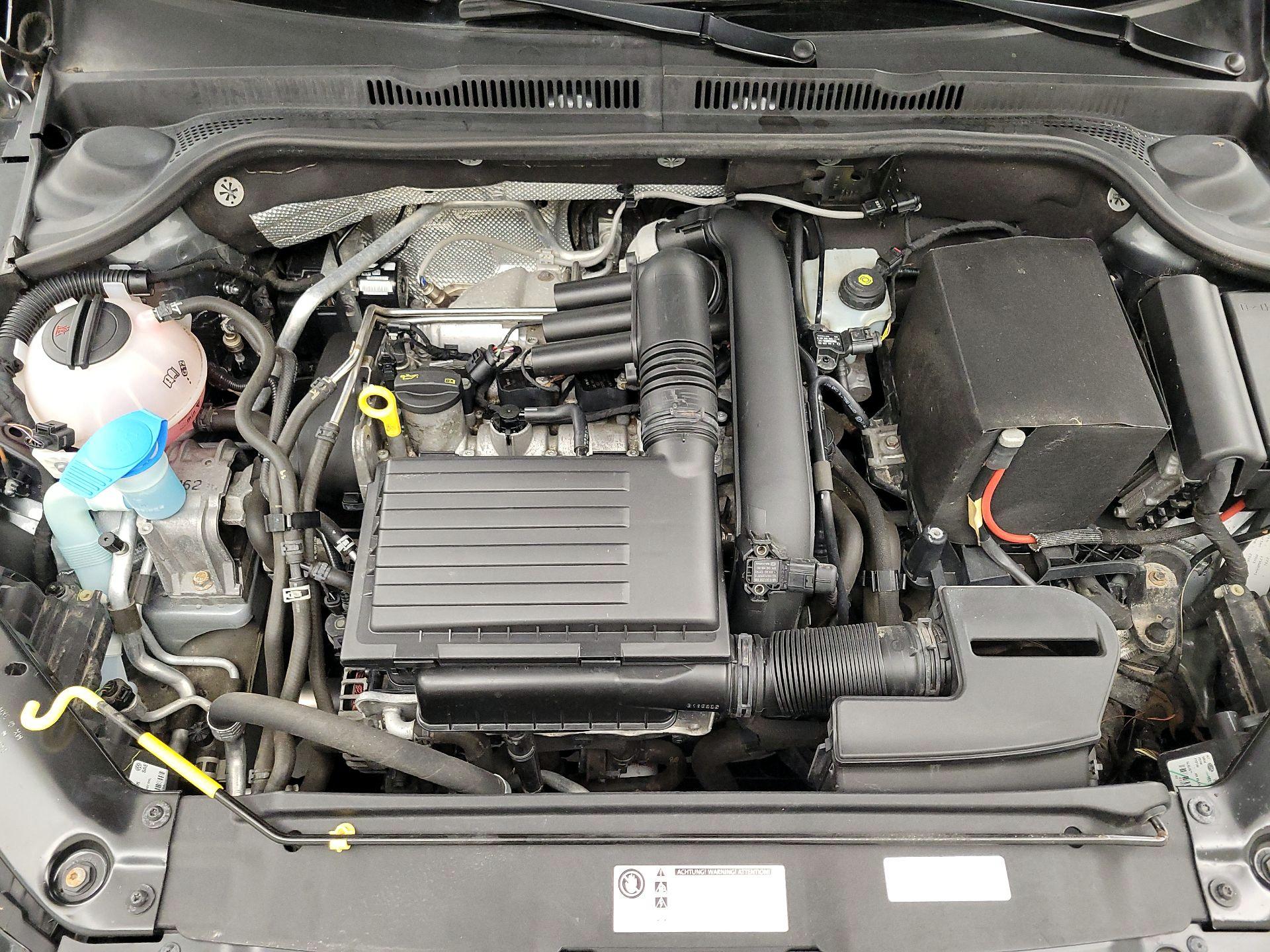 Thumbnail: 2019 Nissan Sentra - 20