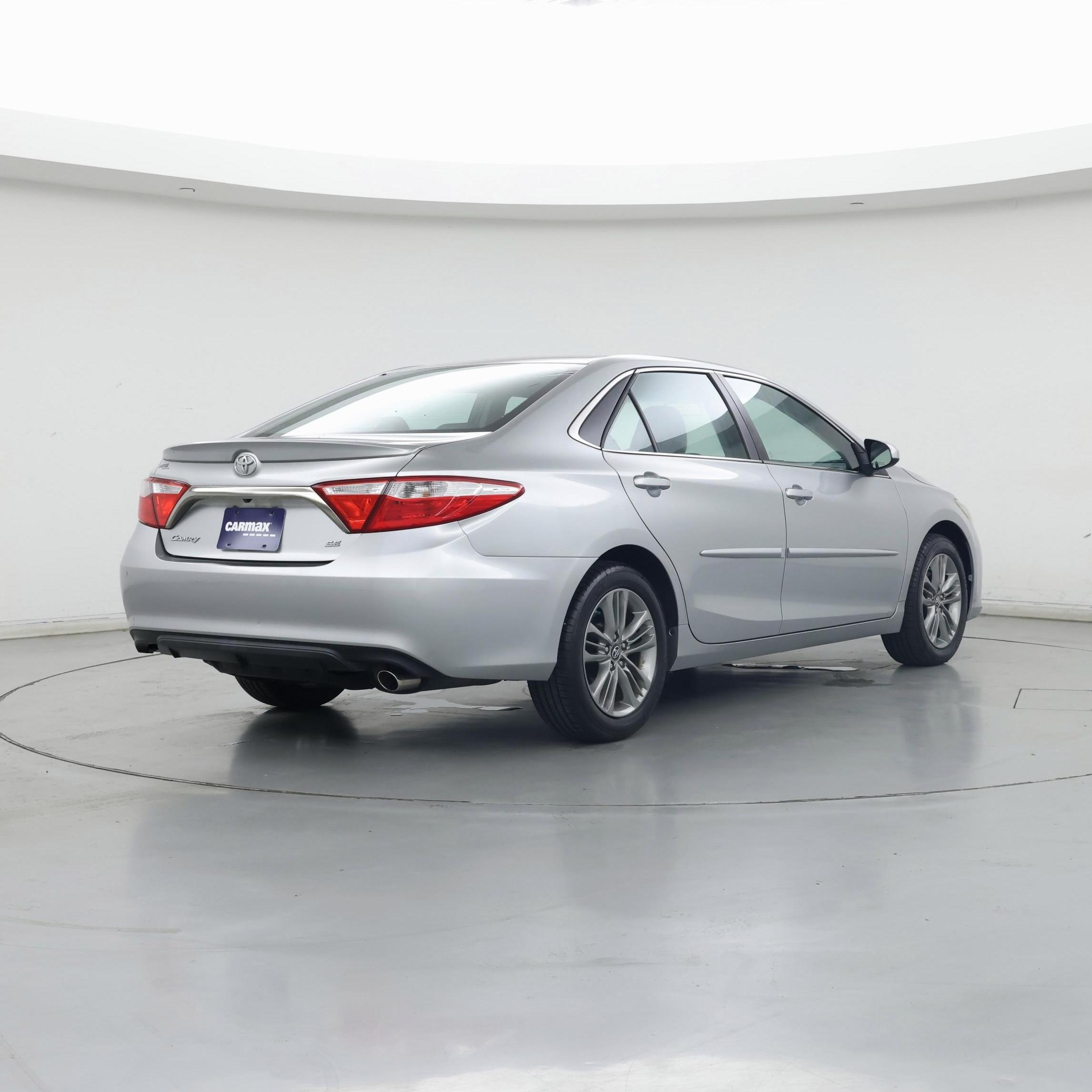 Thumbnail: 2017 Toyota Camry - 8