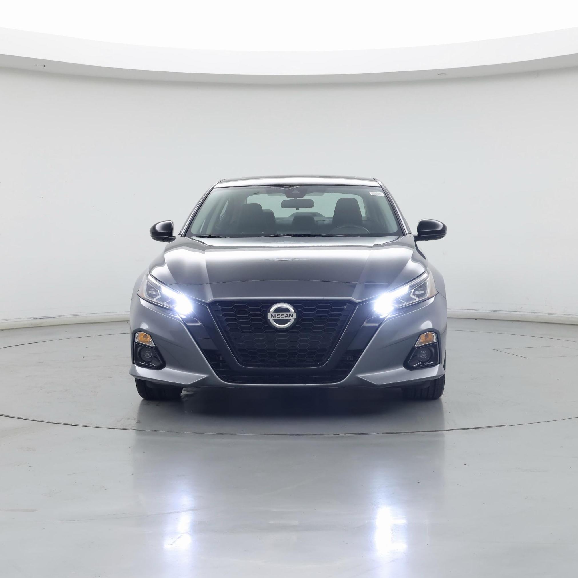 Thumbnail: 2022 Nissan Altima - 5