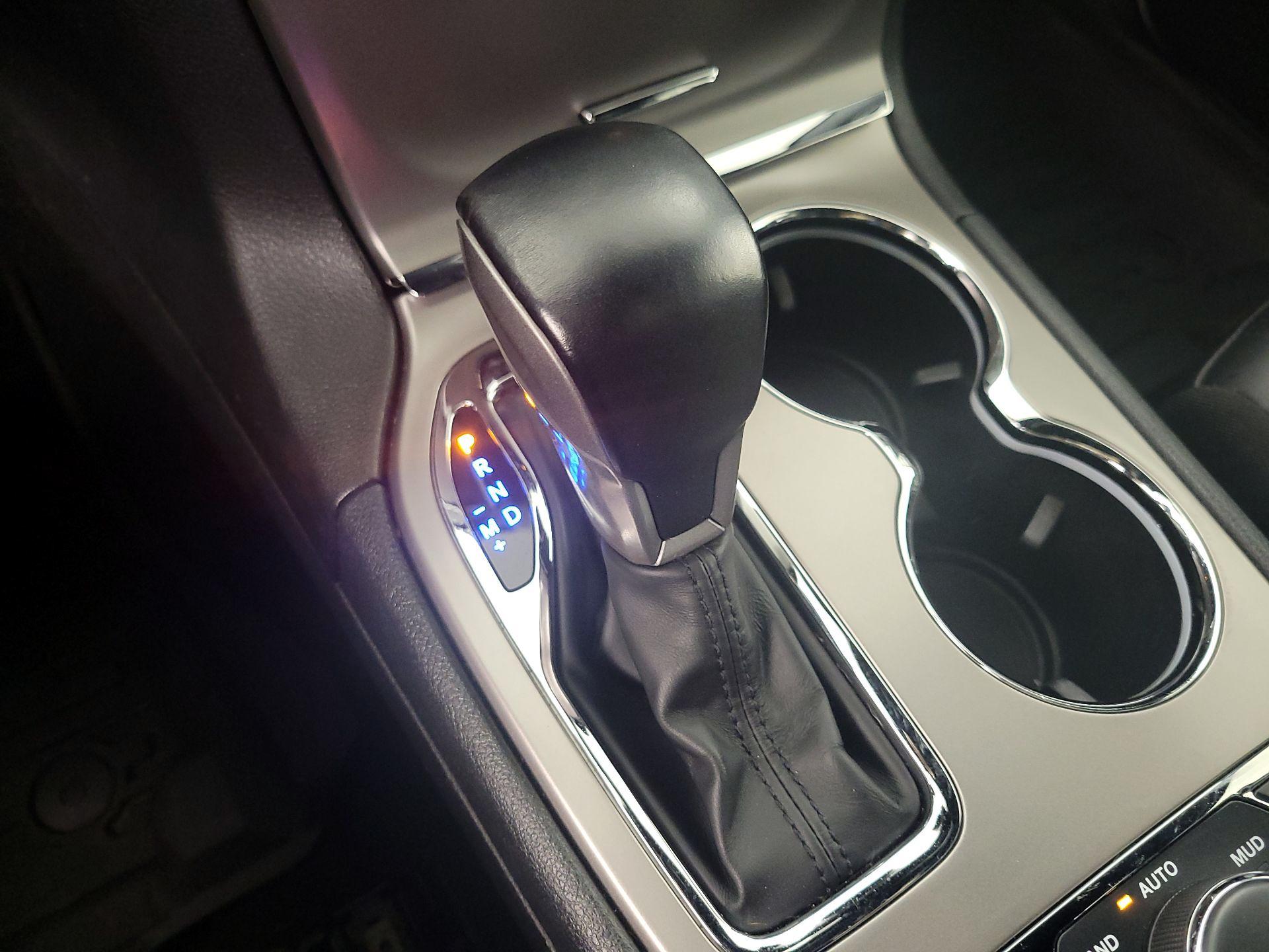 Thumbnail: 2021 Jeep Grand Cherokee - 17
