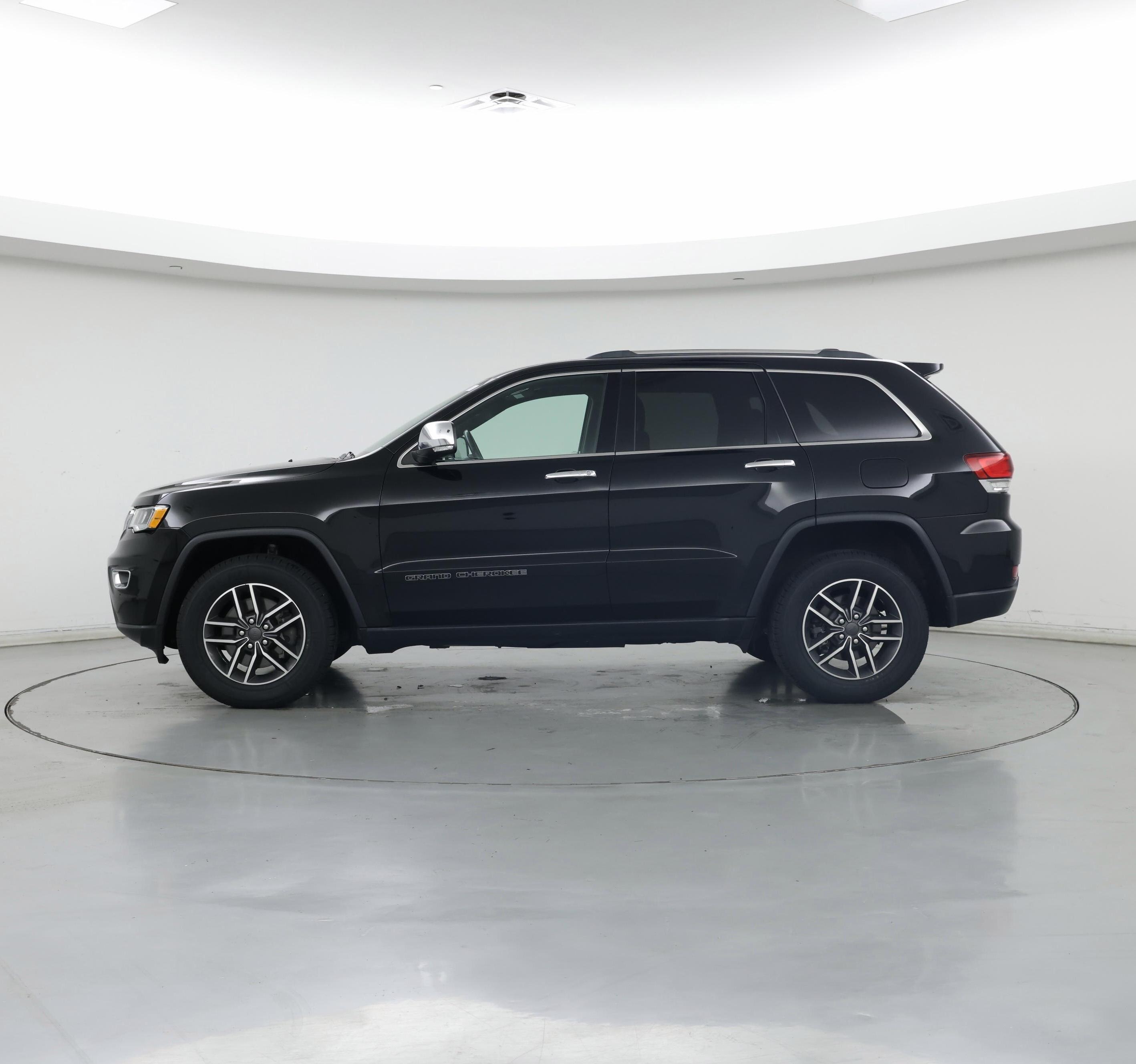 Thumbnail: 2021 Jeep Grand Cherokee - 3