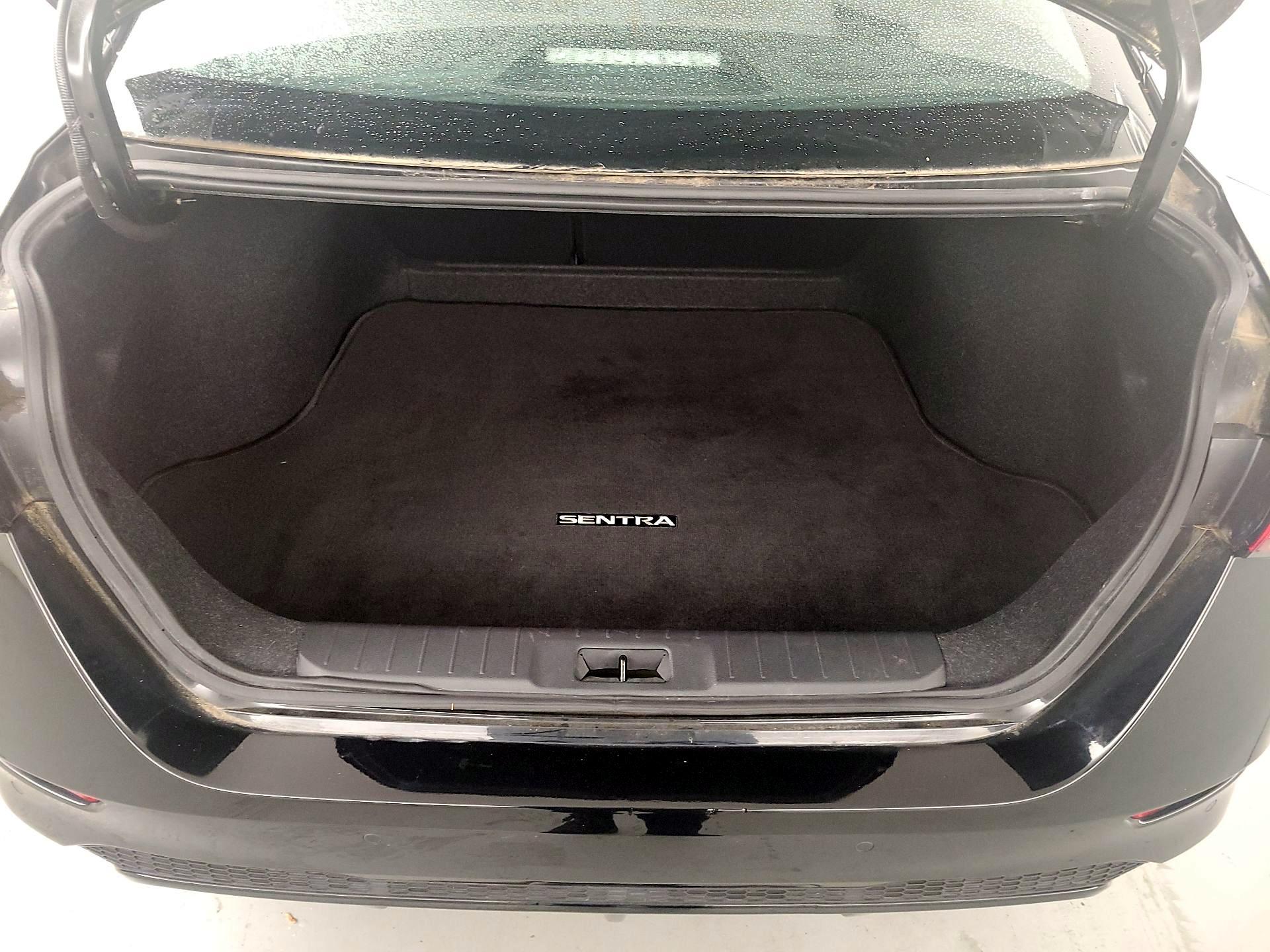 Thumbnail: 2022 Nissan Sentra - 20
