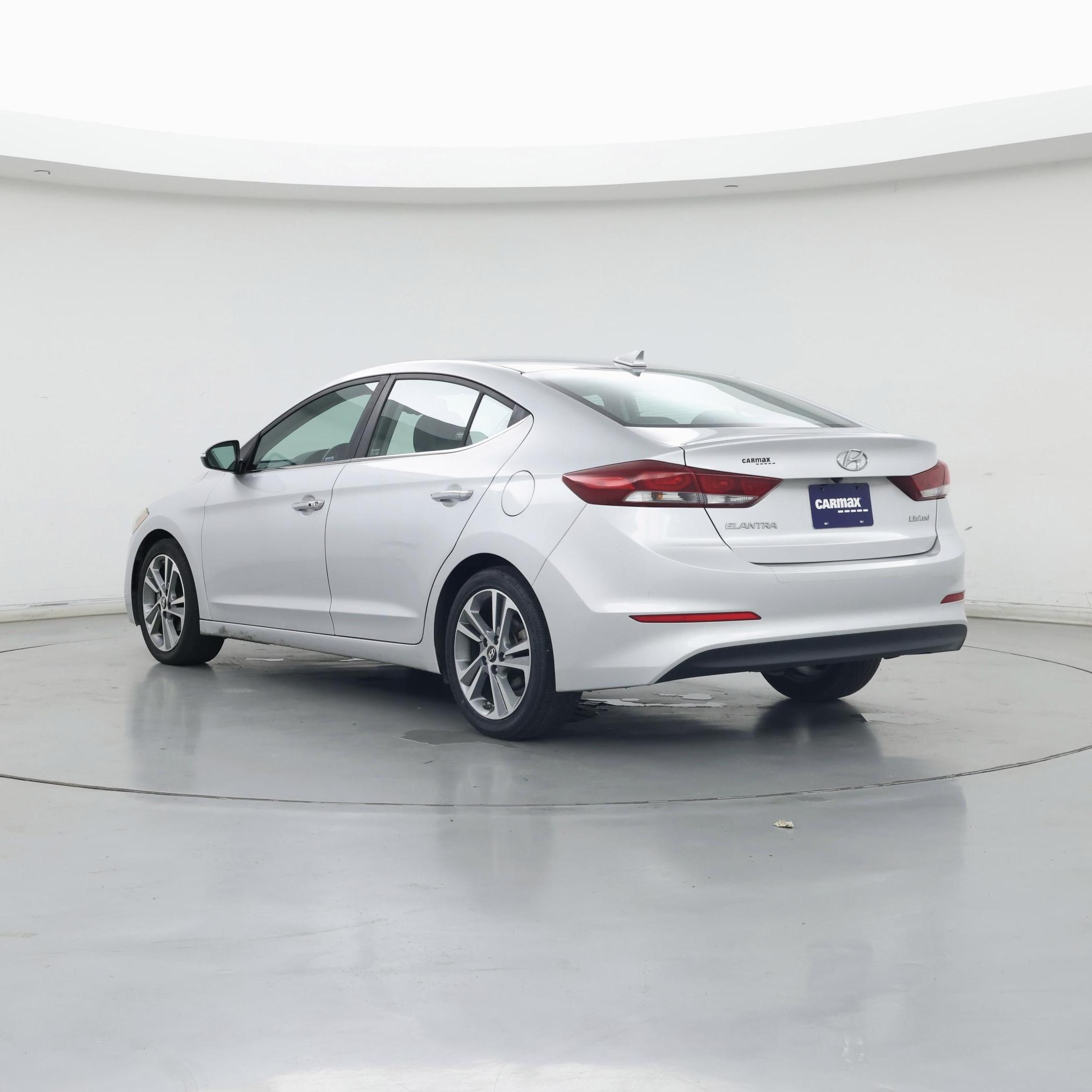 Thumbnail: 2017 Hyundai Elantra - 2