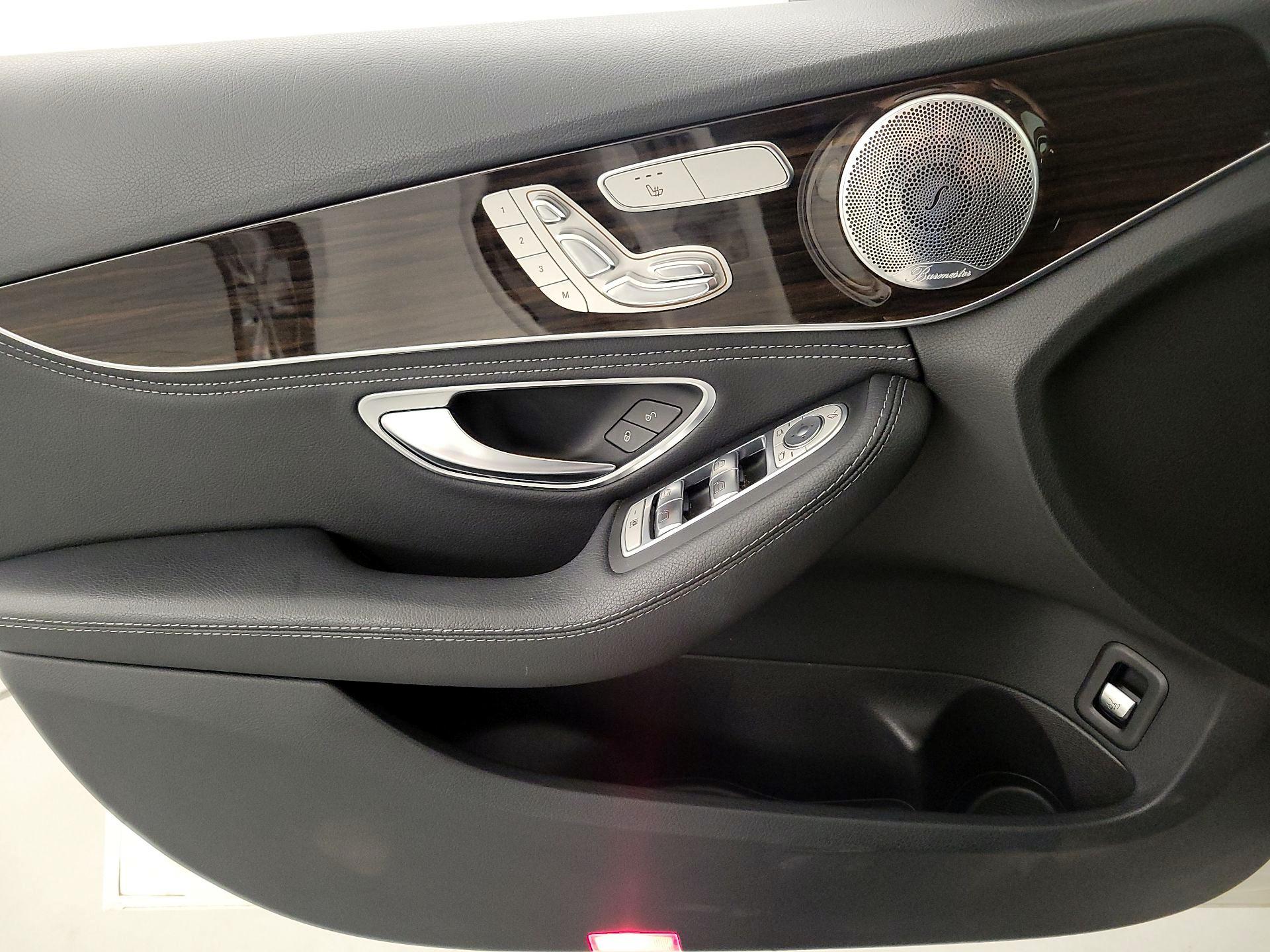 Thumbnail: 2015 Mercedes-Benz C-Class - 12