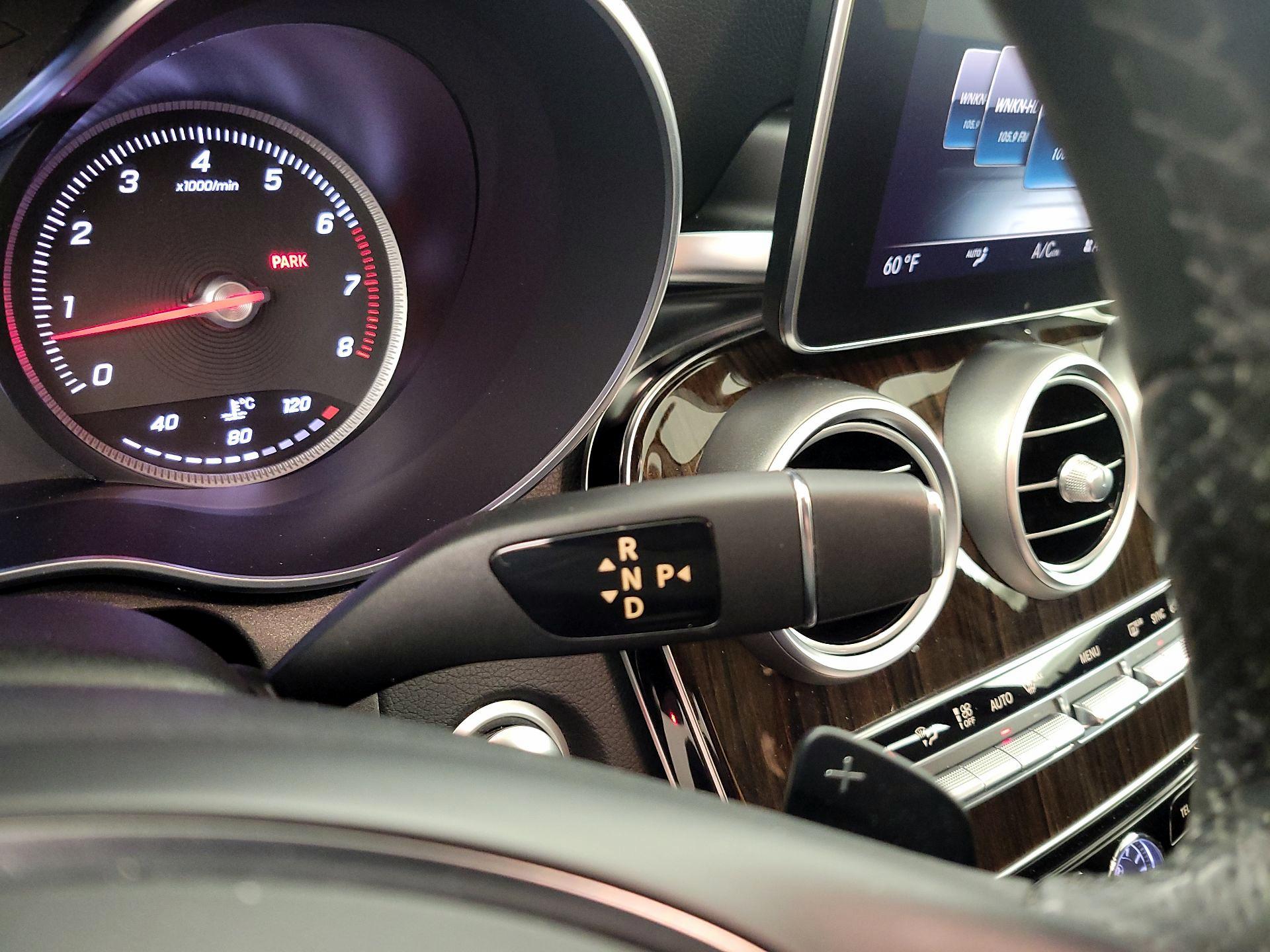 Thumbnail: 2015 Mercedes-Benz C-Class - 18