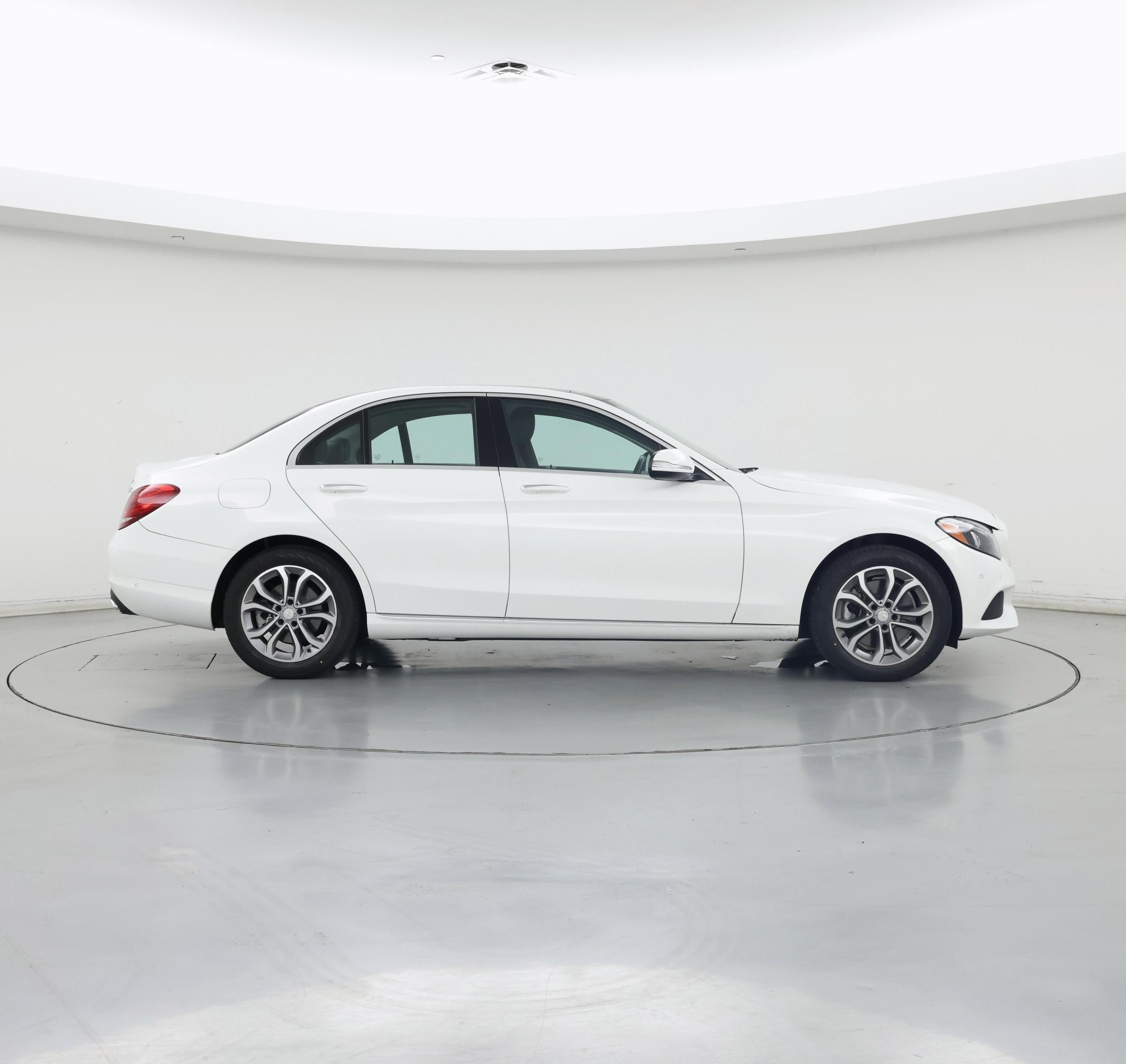 Thumbnail: 2015 Mercedes-Benz C-Class - 7