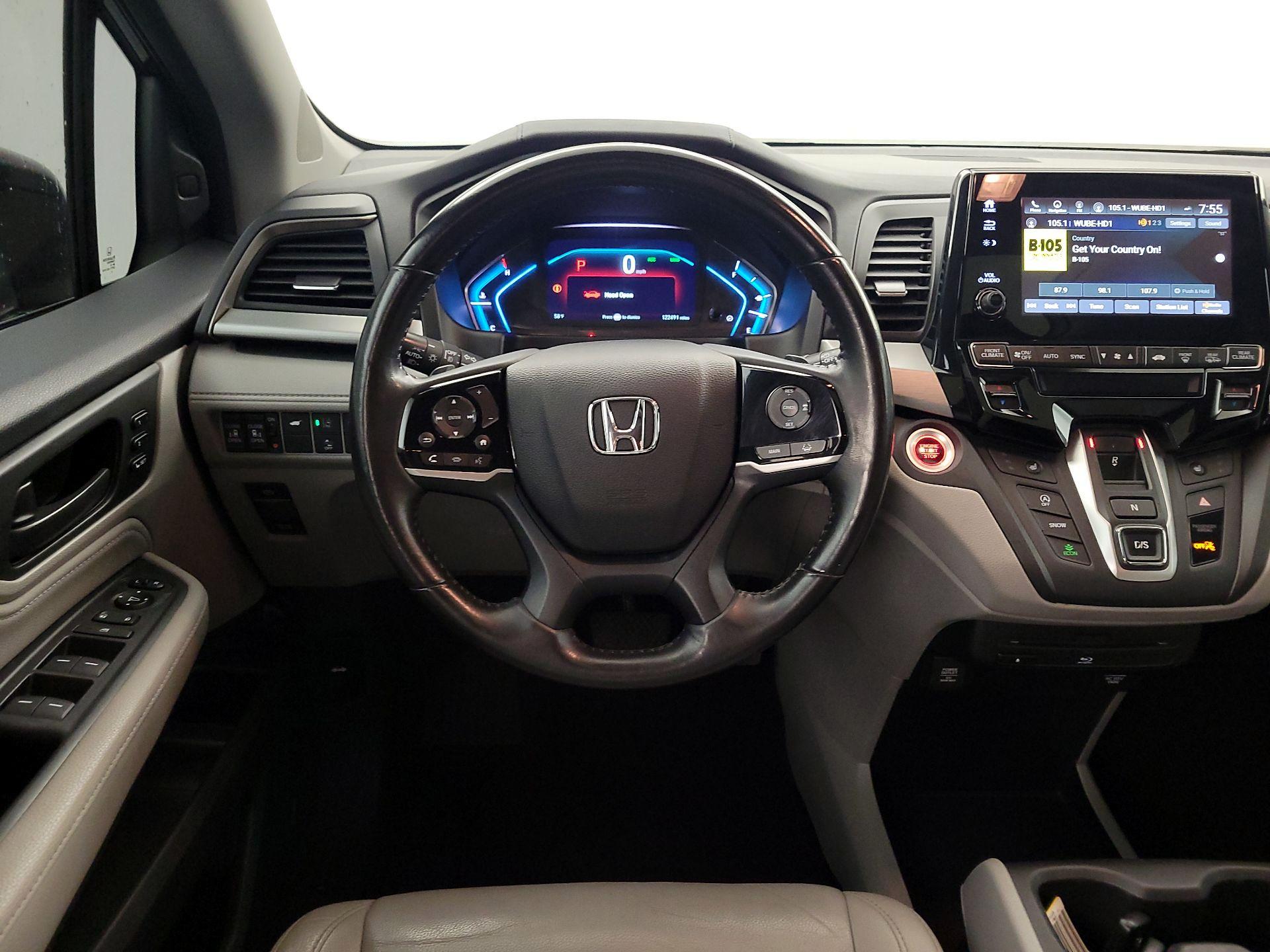 Thumbnail: 2018 Honda Odyssey - 10
