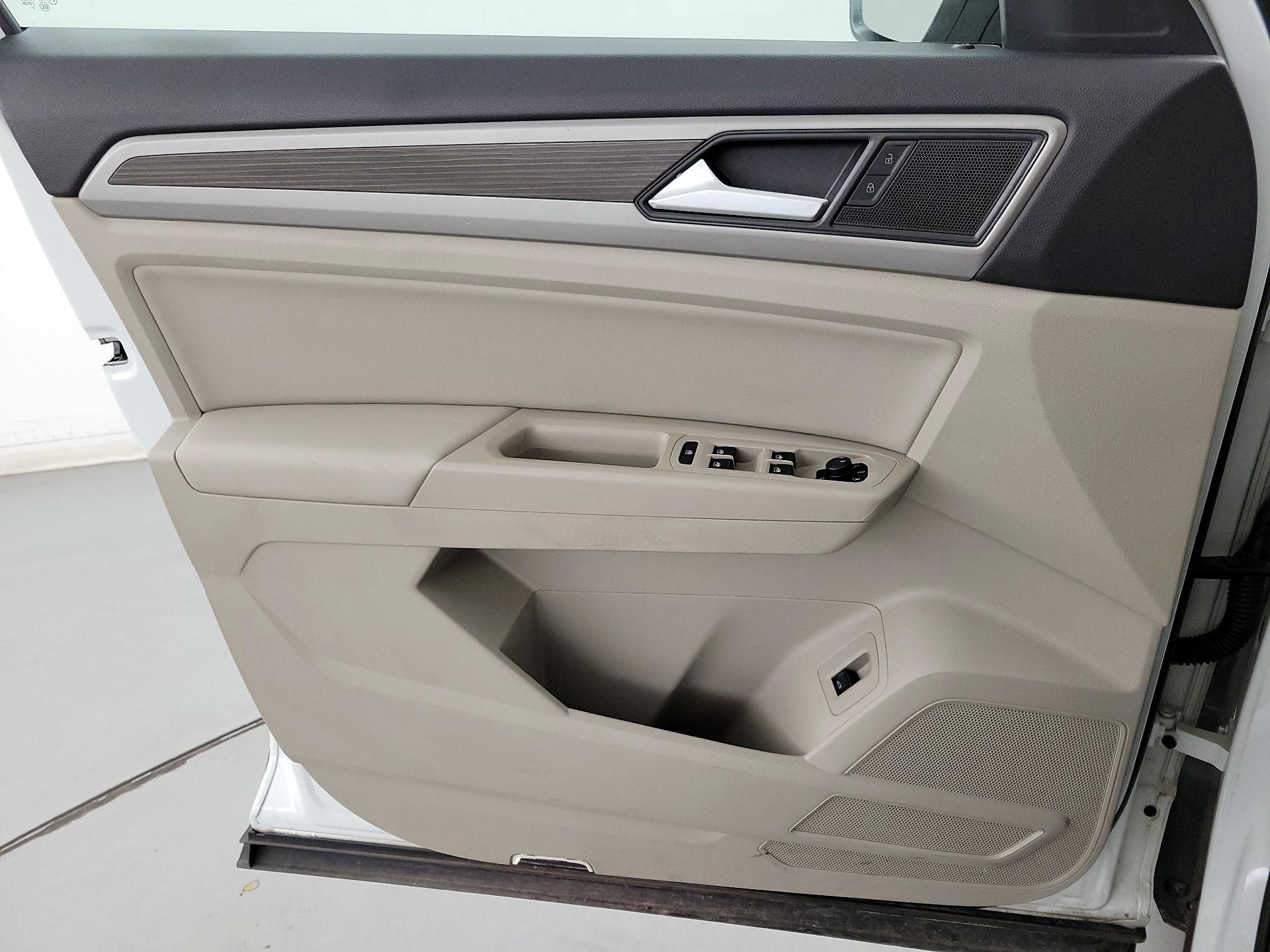 Thumbnail: 2020 Volkswagen Atlas - 12