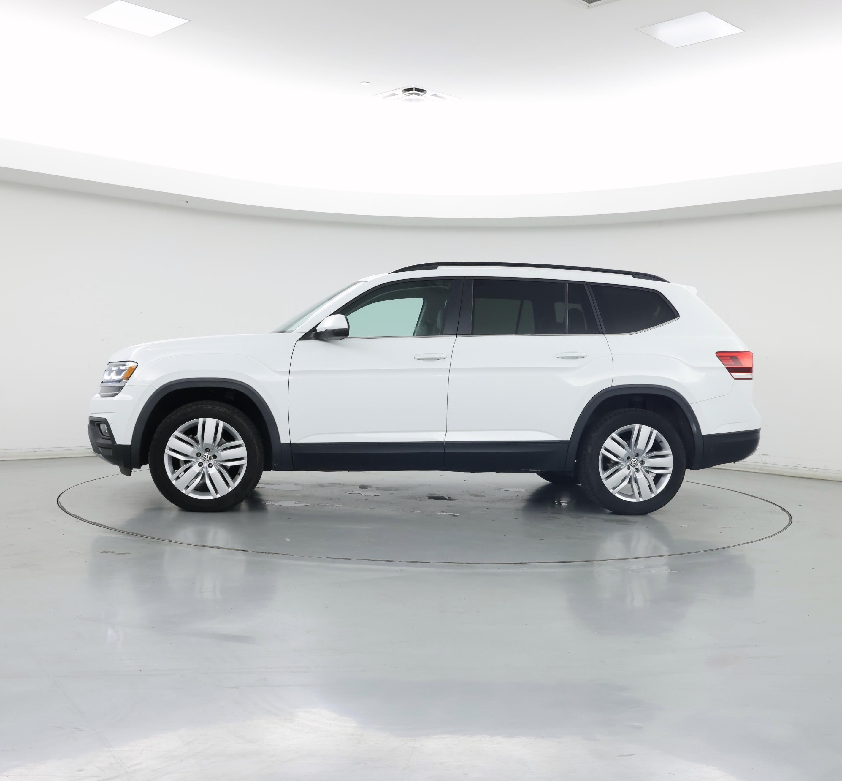 Thumbnail: 2020 Volkswagen Atlas - 3