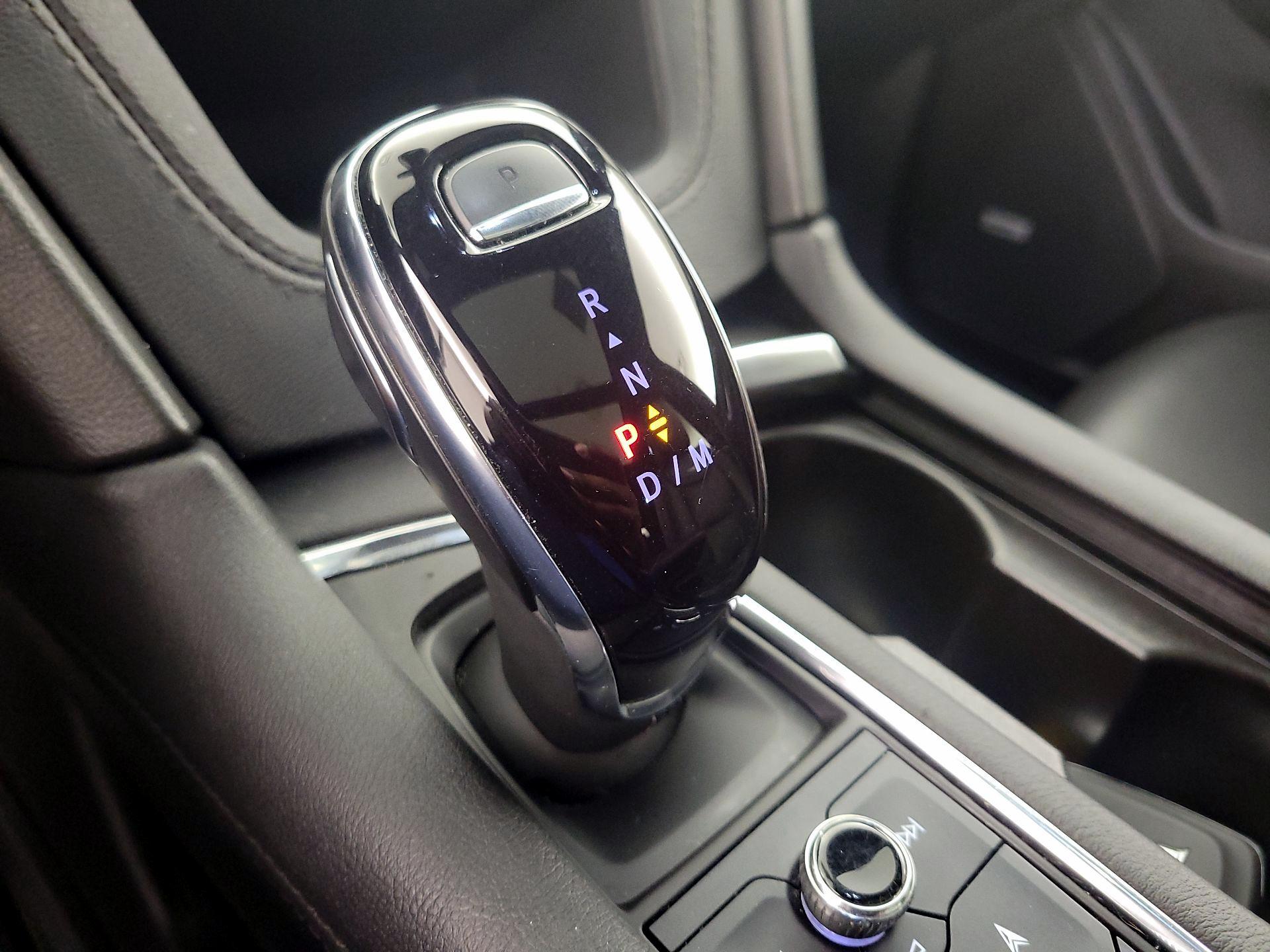 Thumbnail: 2023 Cadillac XT6 - 18