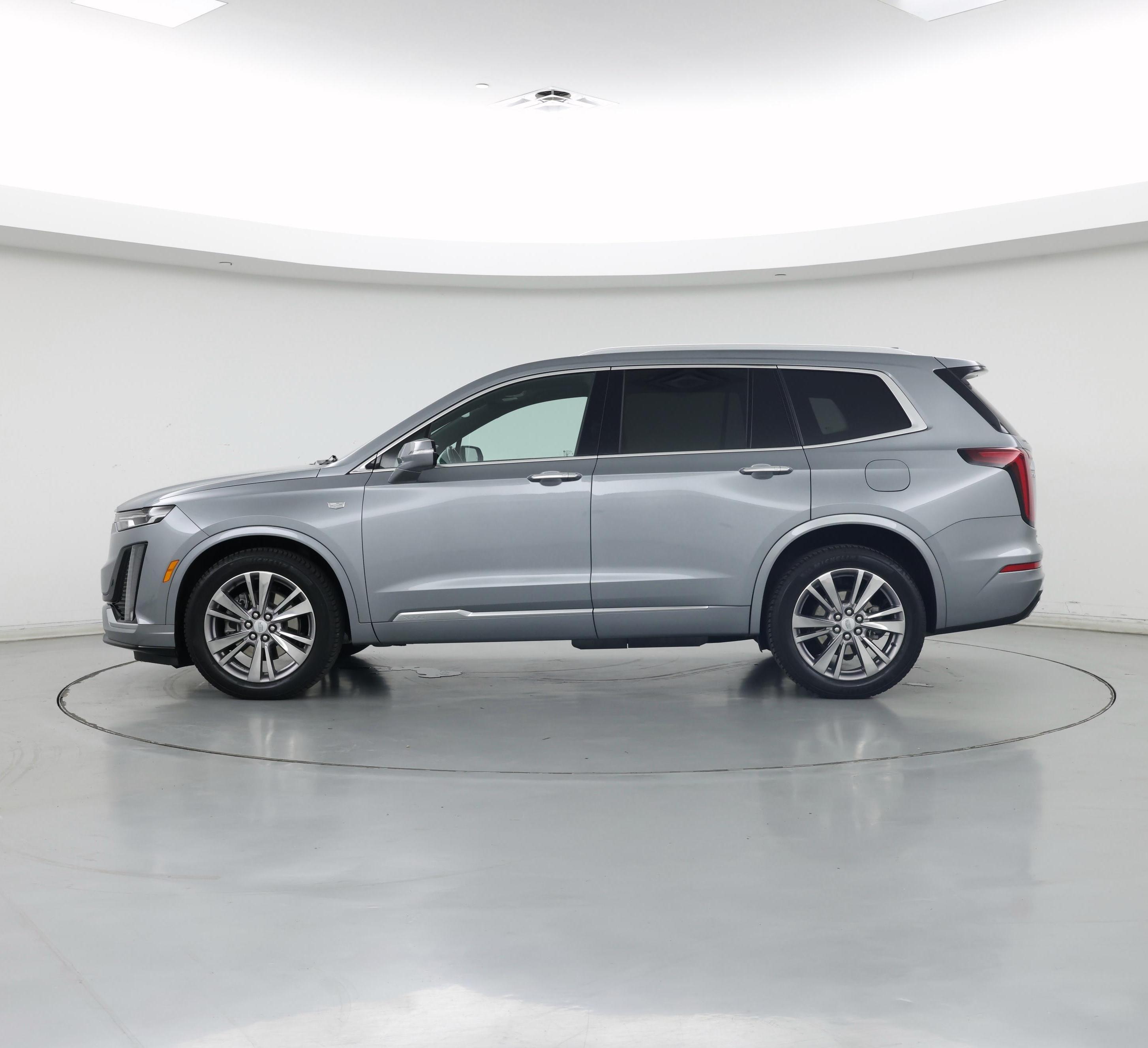 Thumbnail: 2023 Cadillac XT6 - 3