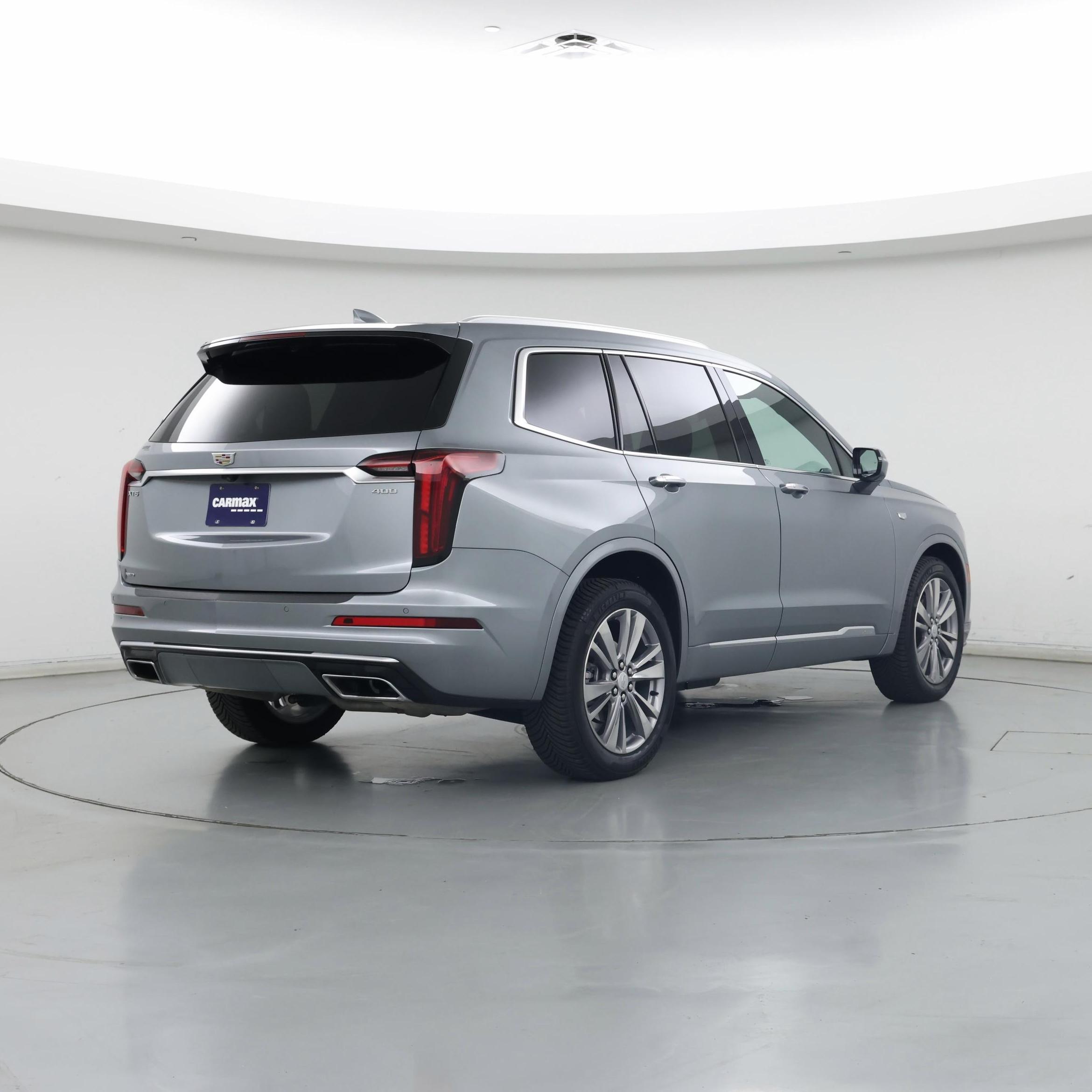 Thumbnail: 2023 Cadillac XT6 - 8