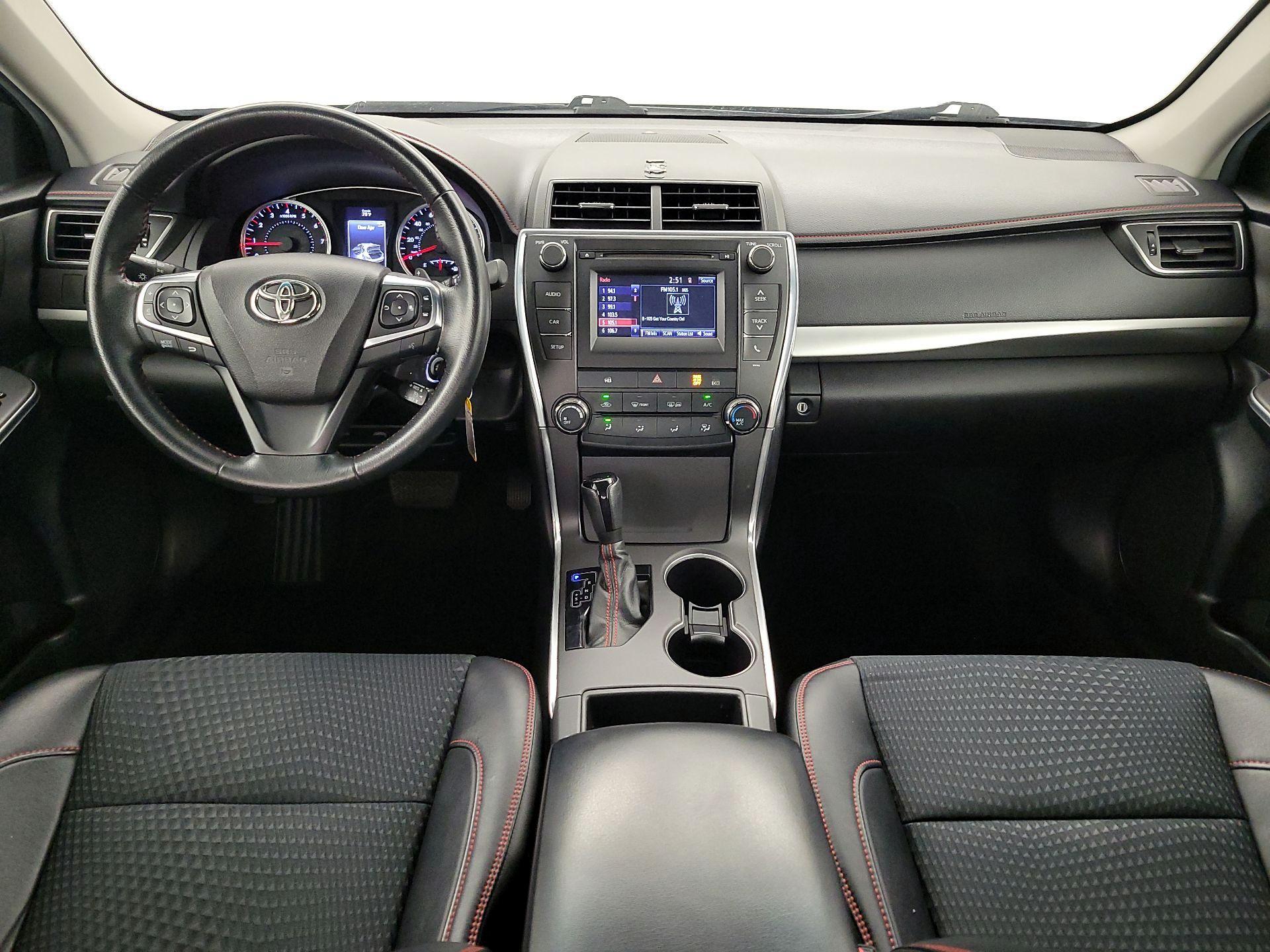 Thumbnail: 2015 Toyota Camry - 9
