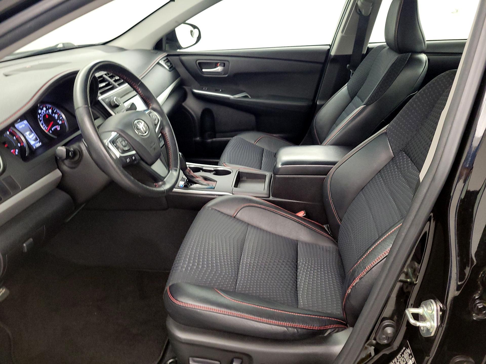 Thumbnail: 2015 Toyota Camry - 11