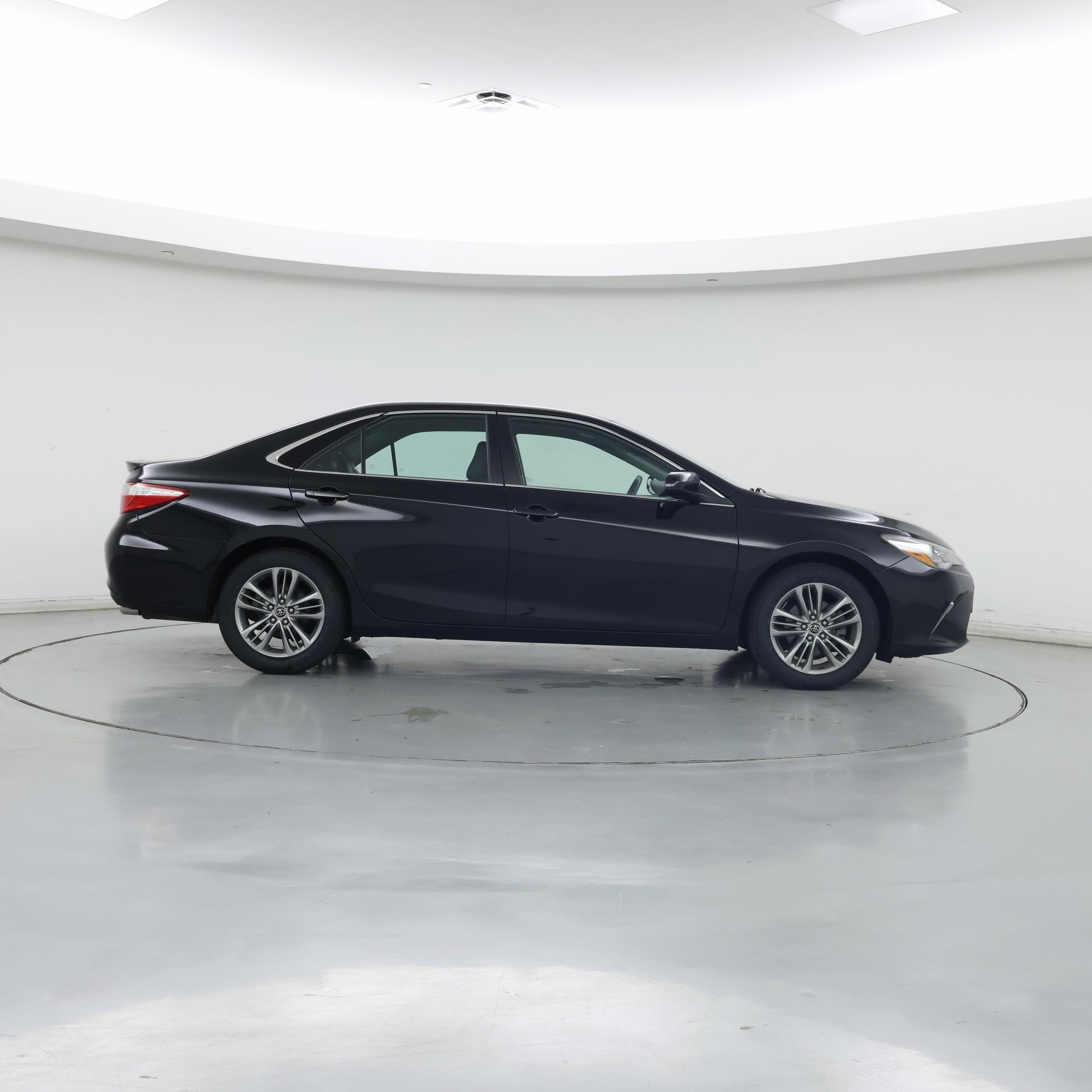 Thumbnail: 2015 Toyota Camry - 7