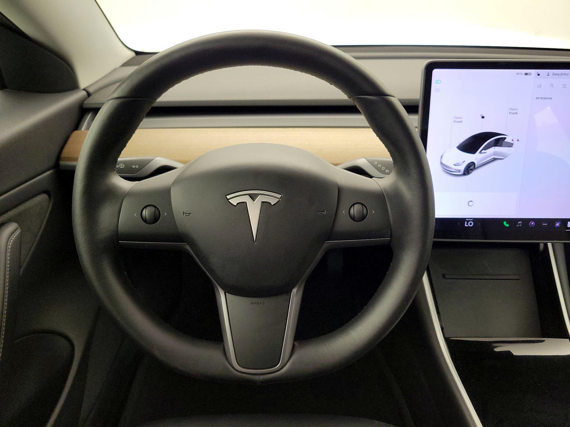 Thumbnail: 2020 Tesla Model 3 - 10