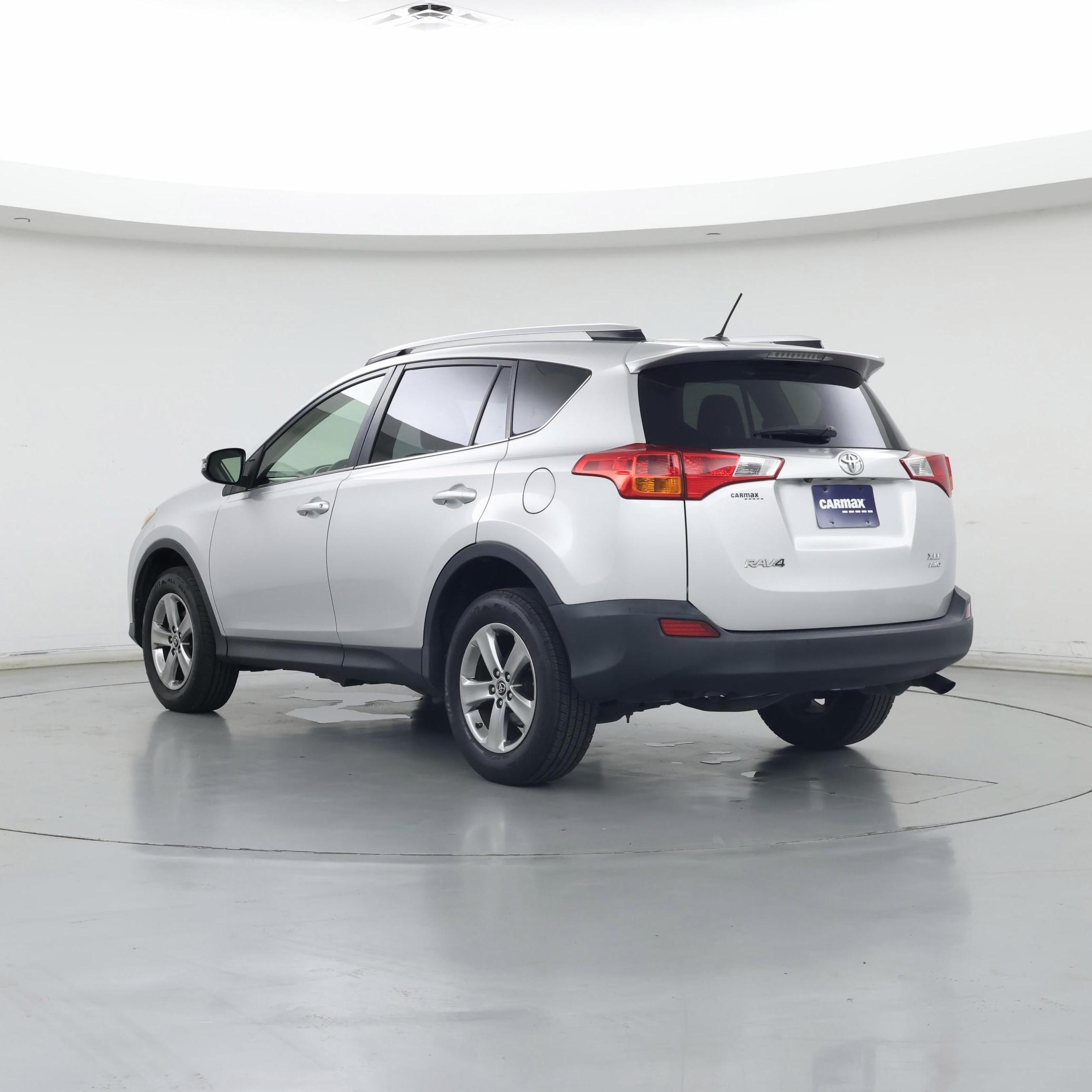 Thumbnail: 2015 Toyota RAV4 - 2