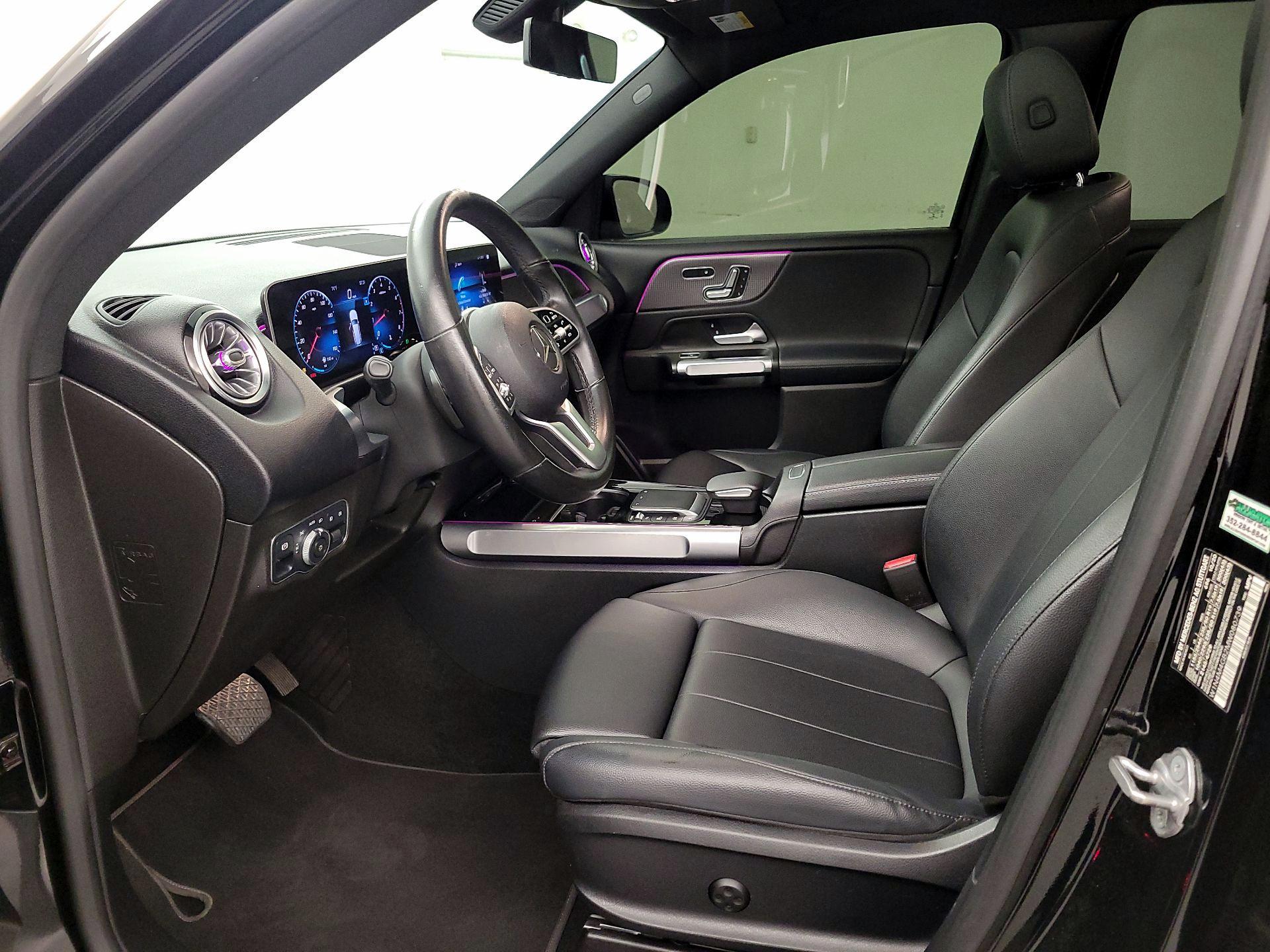 Thumbnail: 2021 Mercedes-Benz GLB - 11