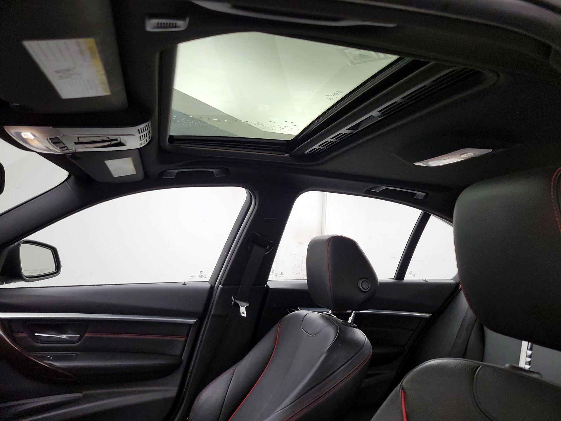 Thumbnail: 2016 BMW 3 Series - 19