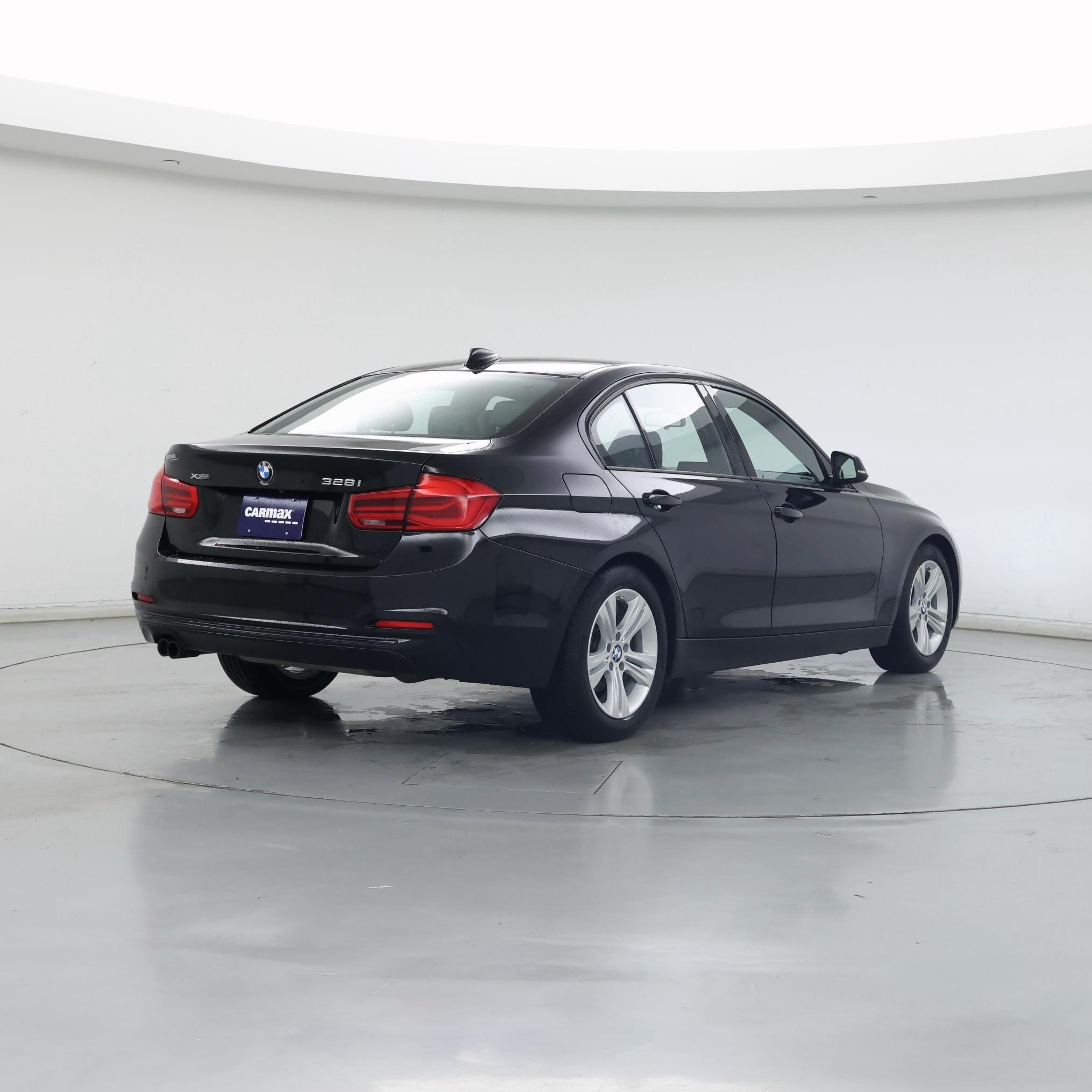 Thumbnail: 2016 BMW 3 Series - 8