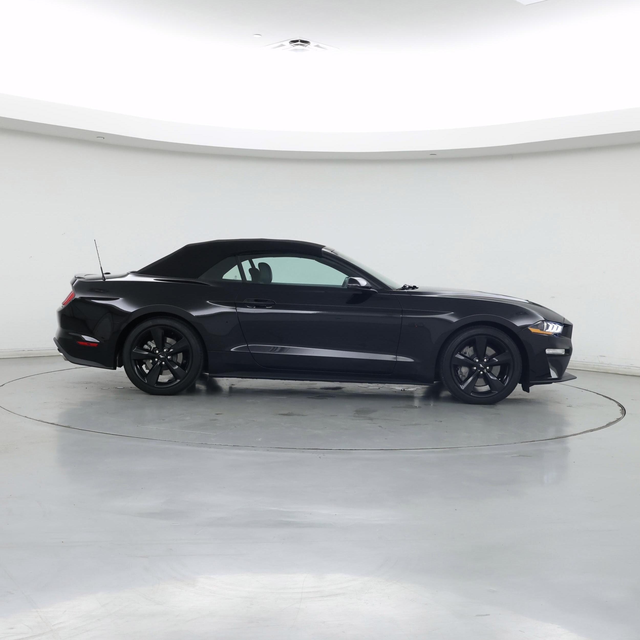 Thumbnail: 2021 Ford Mustang - 7