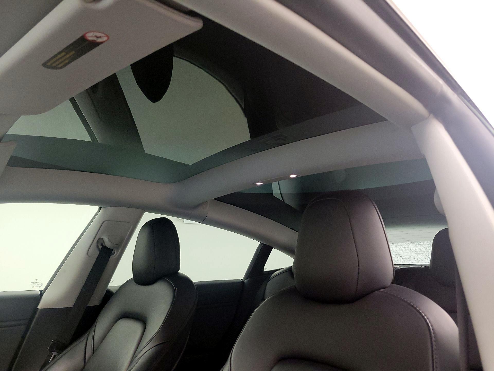 Thumbnail: 2021 Tesla Model 3 - 18