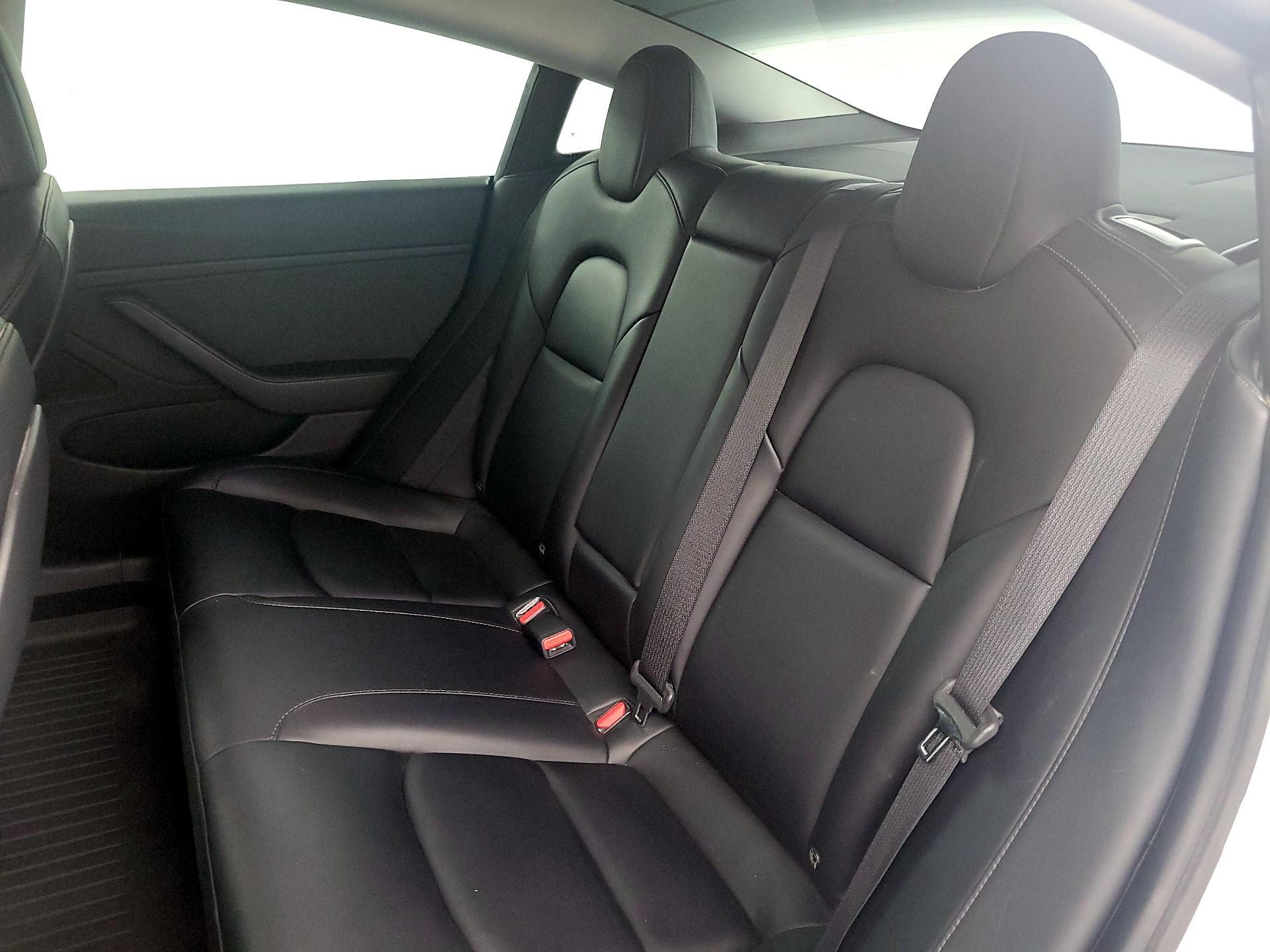 Thumbnail: 2021 Tesla Model 3 - 19