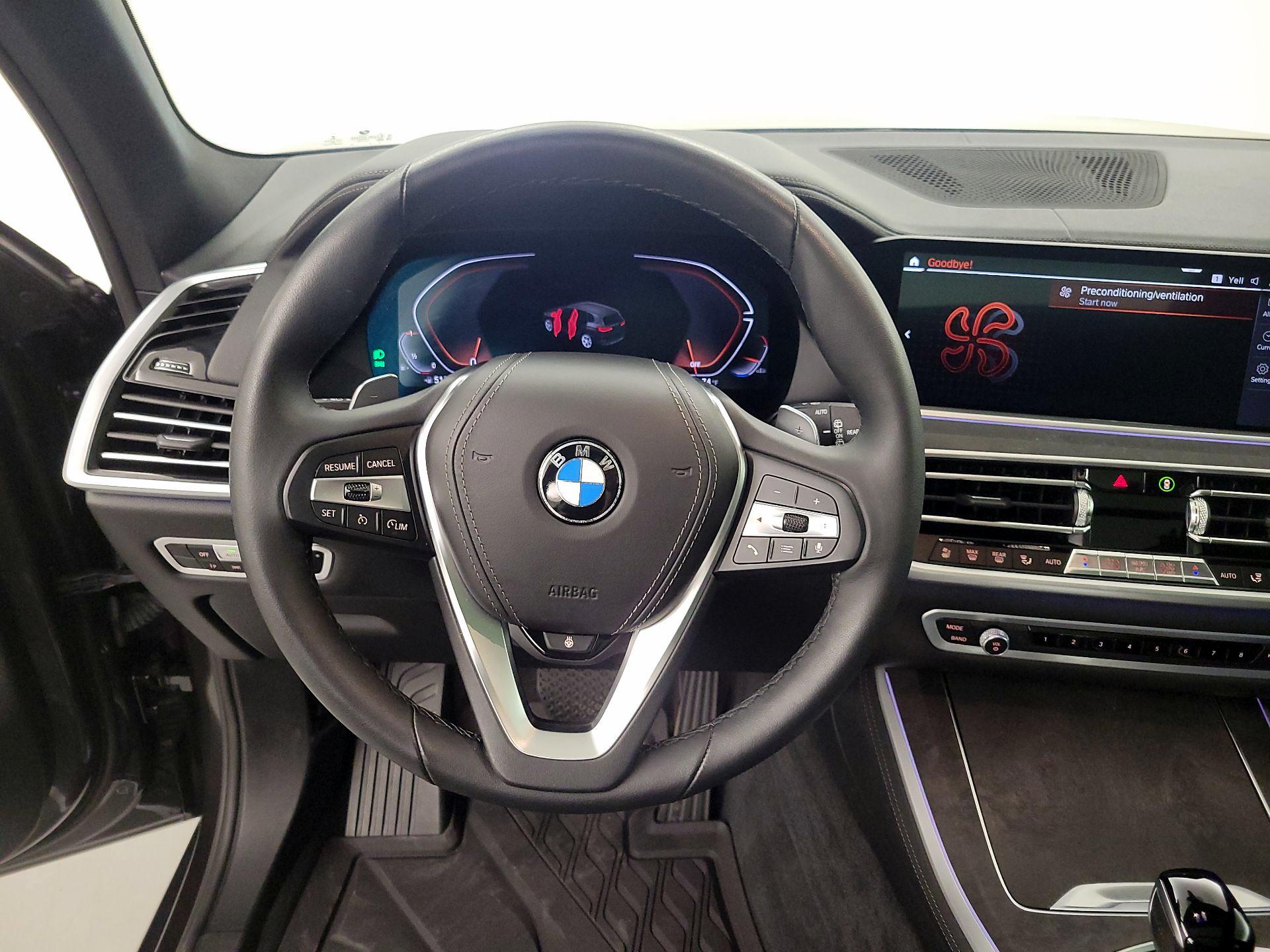 Thumbnail: 2022 BMW X5 - 10