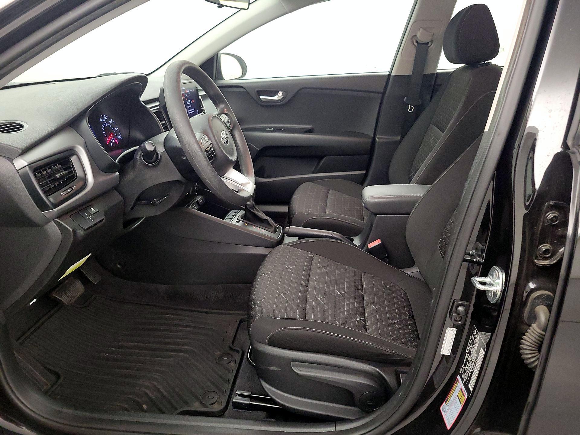 Thumbnail: 2021 Kia Rio - 11