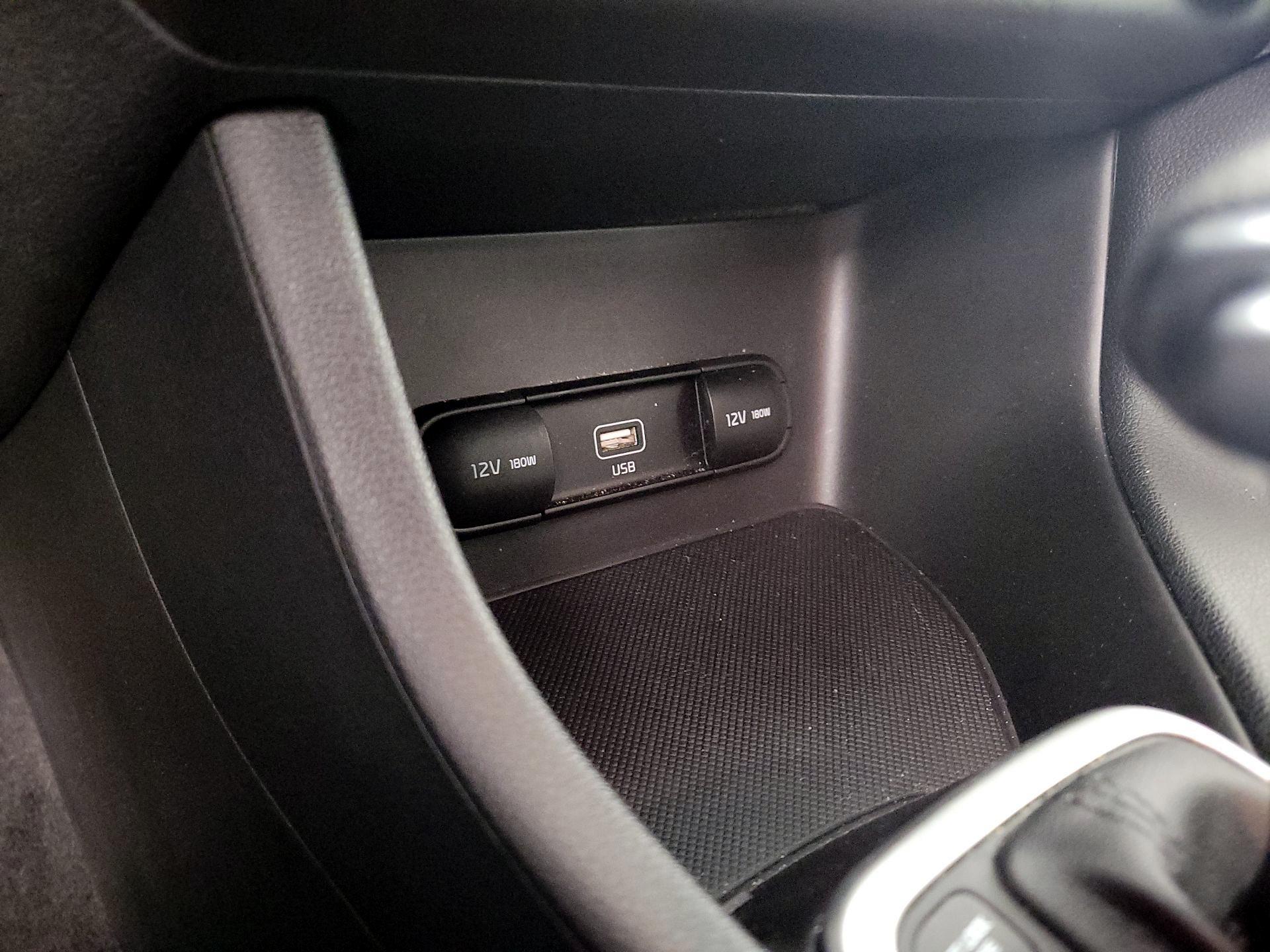 Thumbnail: 2020 Kia Sportage - 18