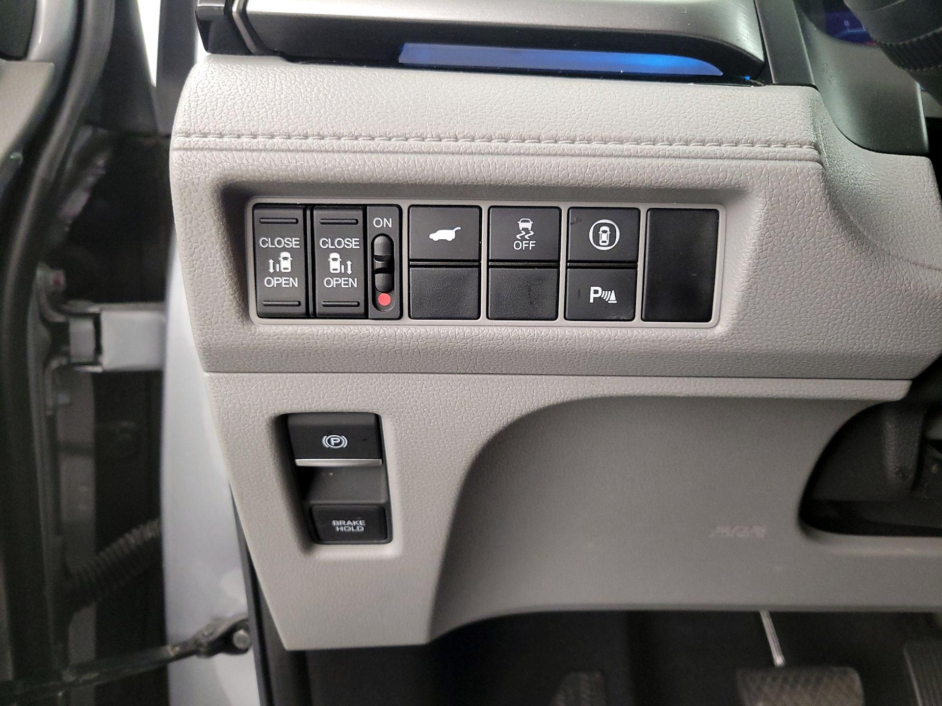 Thumbnail: 2022 Honda Odyssey - 13